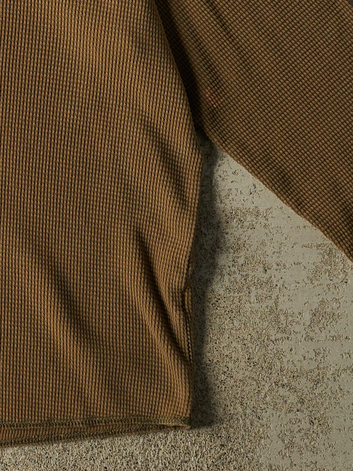 Vintage Y2K Sun Faded Green Eddie Bauer Thermal Long Sleeve (XL/XXL) sold by Rebalance Vintage product image thumbnail 4