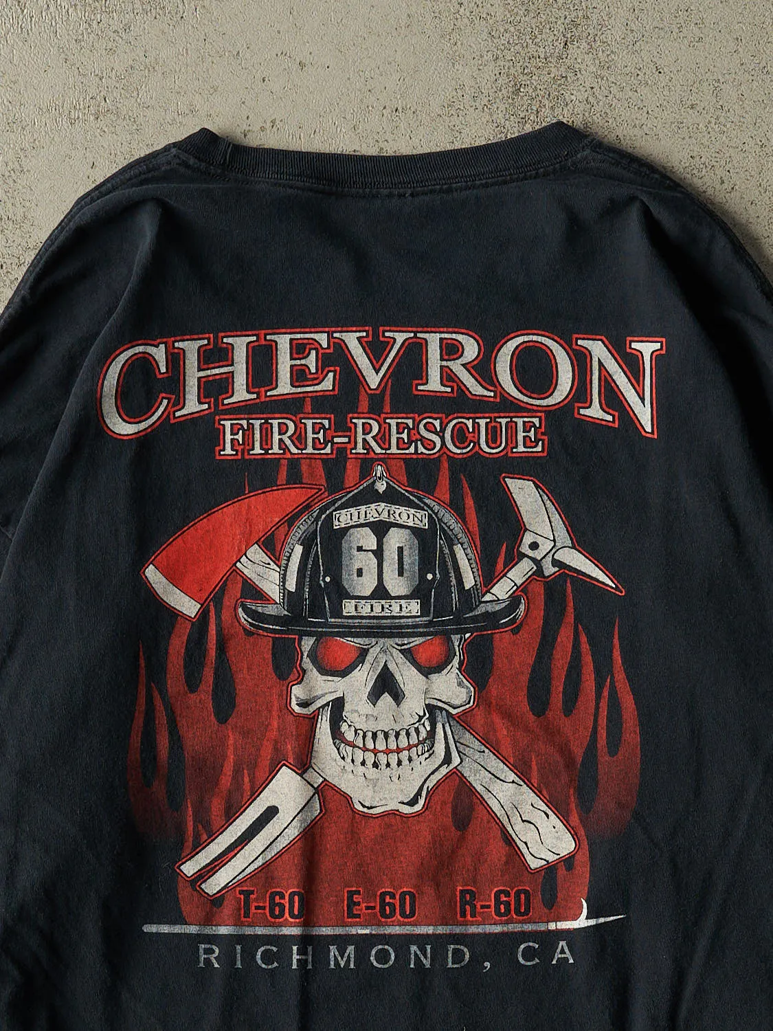 Vintage Y2K Faded Black Chevron Fire Rescue Flame Long Sleeve (XL/XXL) sold by Rebalance Vintage product image thumbnail 4