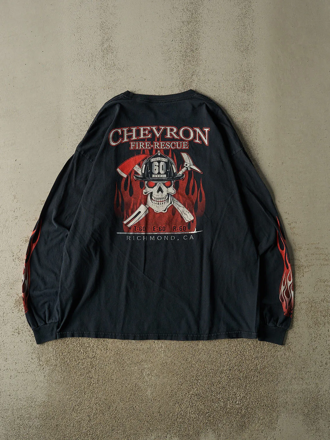 Vintage Y2K Faded Black Chevron Fire Rescue Flame Long Sleeve (XL/XXL) sold by Rebalance Vintage product image thumbnail 2