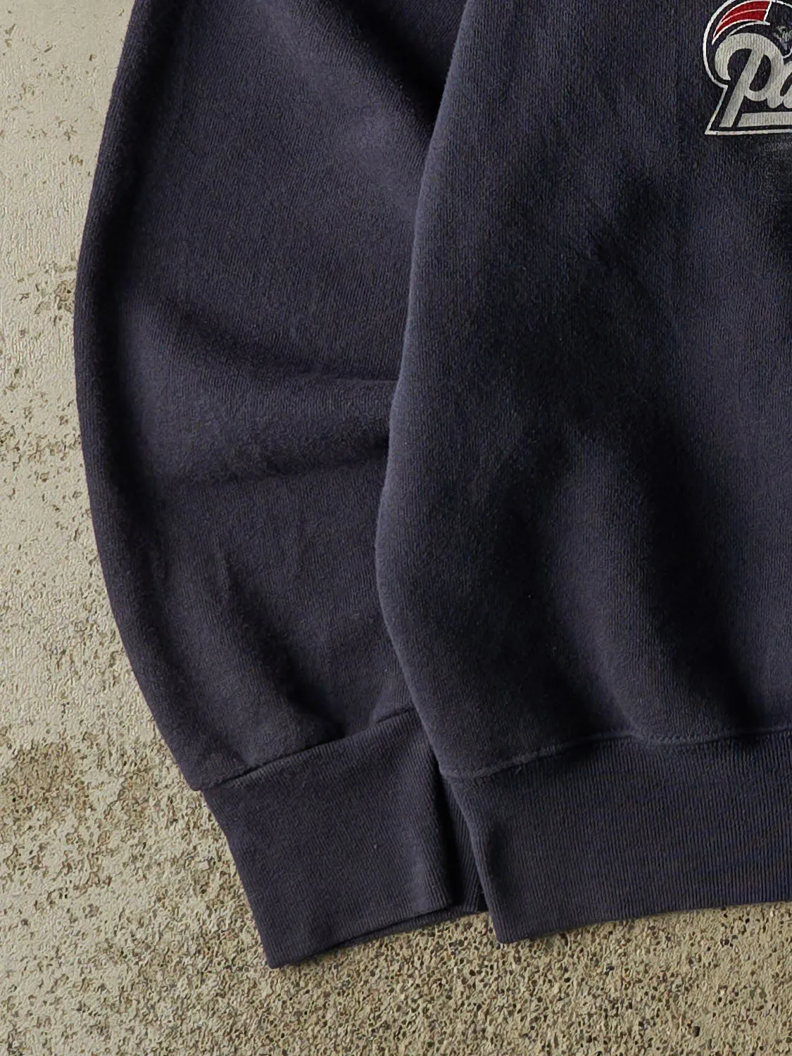 Vintage 90s Navy Blue New England Patriots Crewneck (XL) sold by Rebalance Vintage product image thumbnail 3