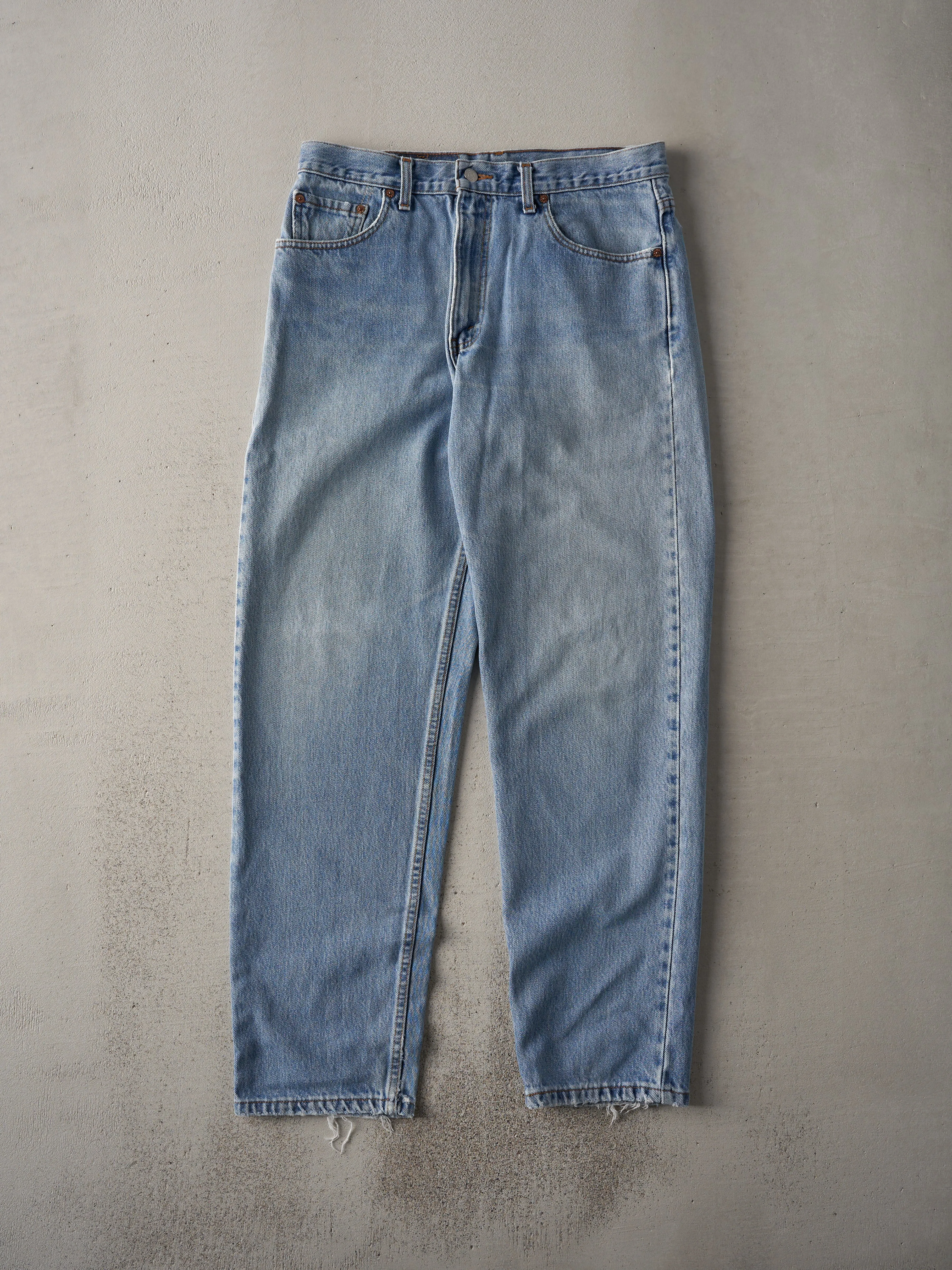 Vintage 90s Light Wash Levi's 550 Jeans (33x30.5) sold by Rebalance Vintage
