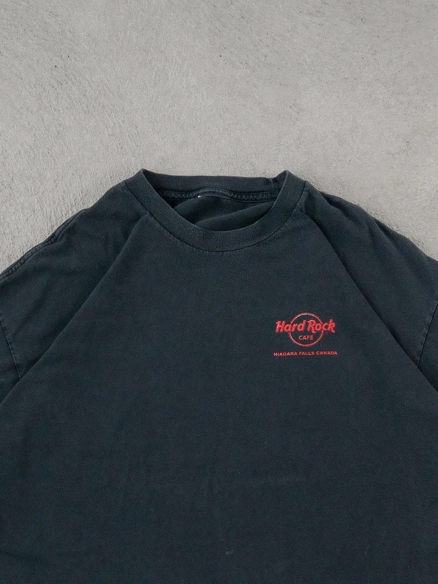 Vintage Y2k Black Hardrock Cafe Niagara Falls Tee (L/XL) sold by Rebalance Vintage product image thumbnail 3