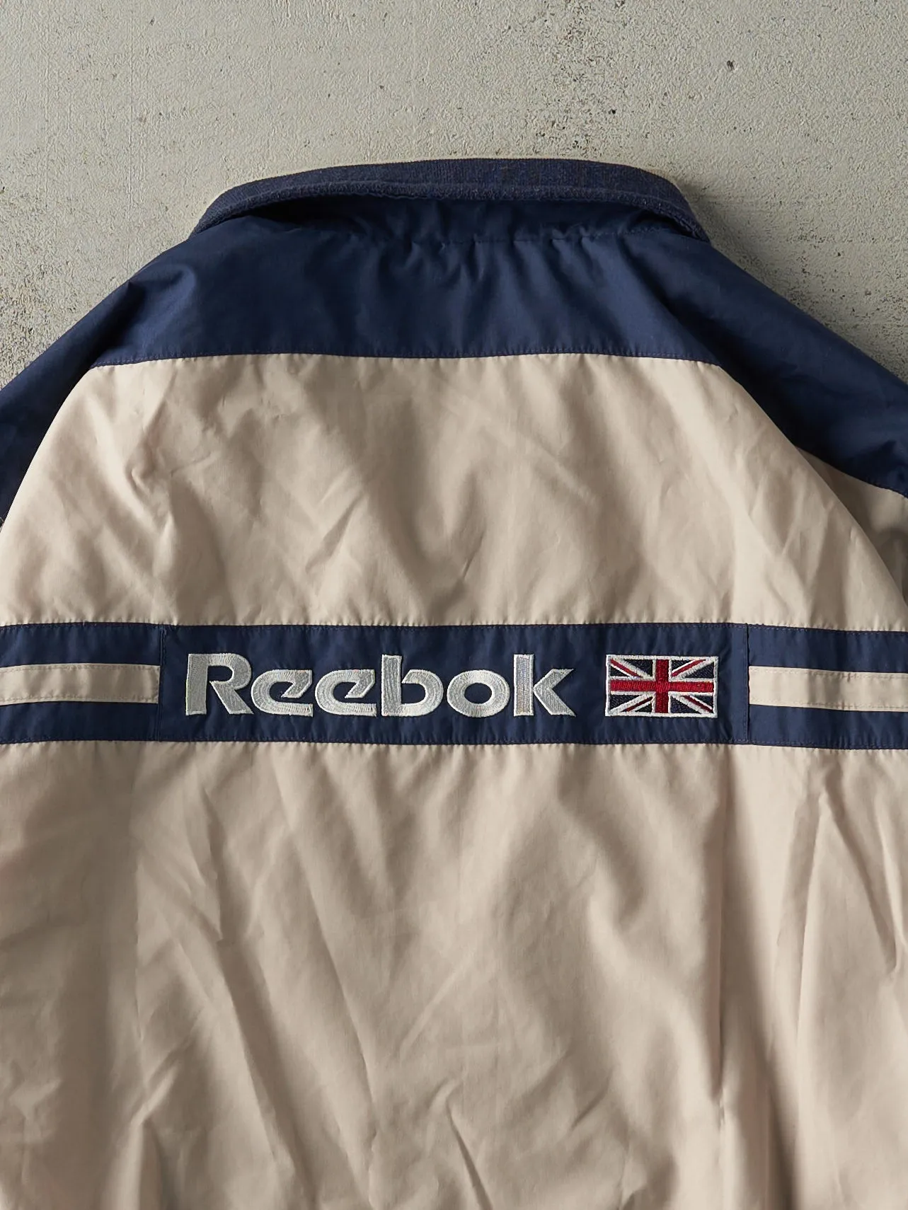 Vintage 90s Beige & Navy Reebok Windbreaker Jacket (M) sold by Rebalance Vintage product image thumbnail 5