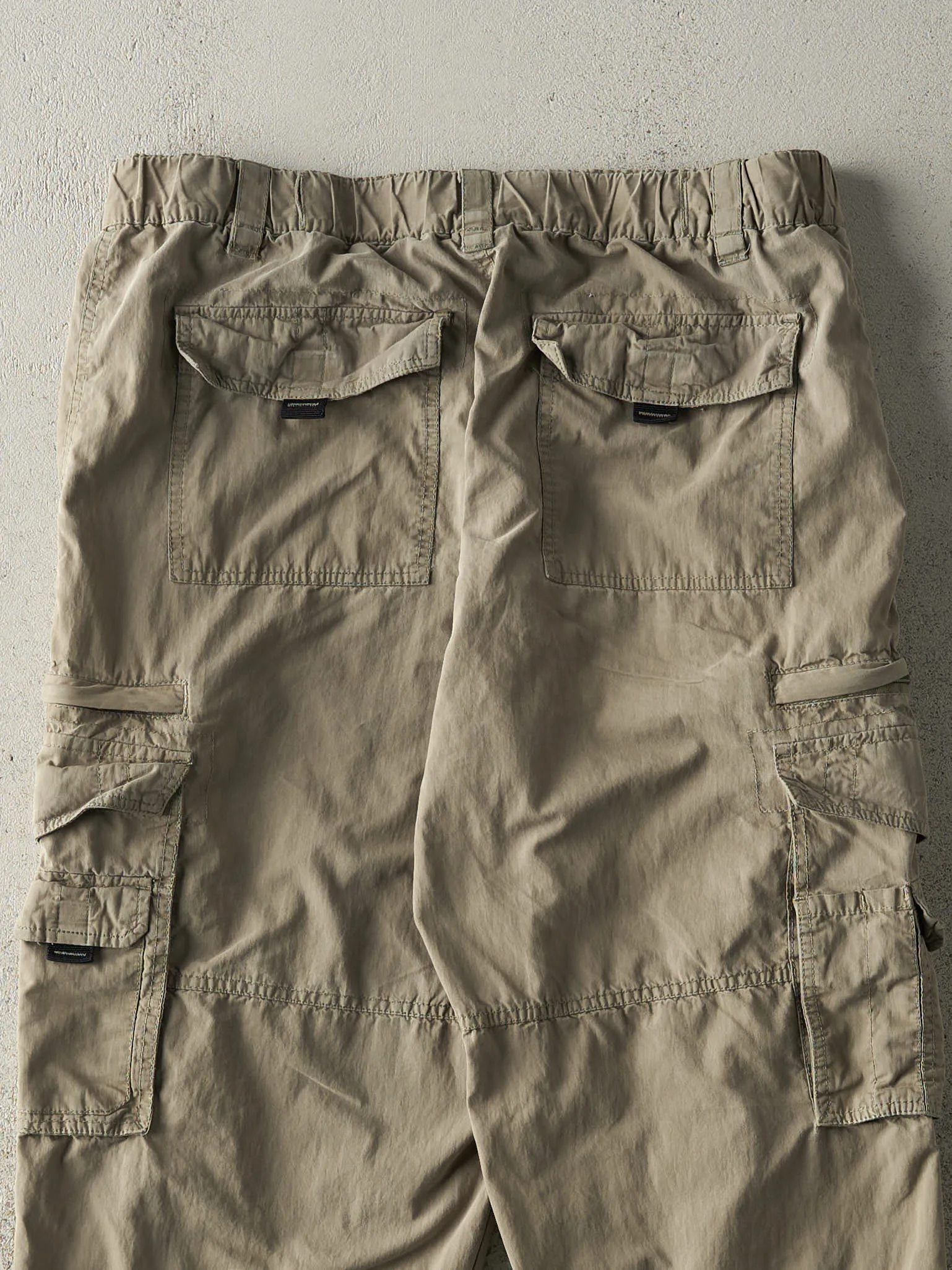 Vintage Y2K Green BC Clothing Double Knee Cargo Pants (33x28.5) sold by Rebalance Vintage product image thumbnail 4