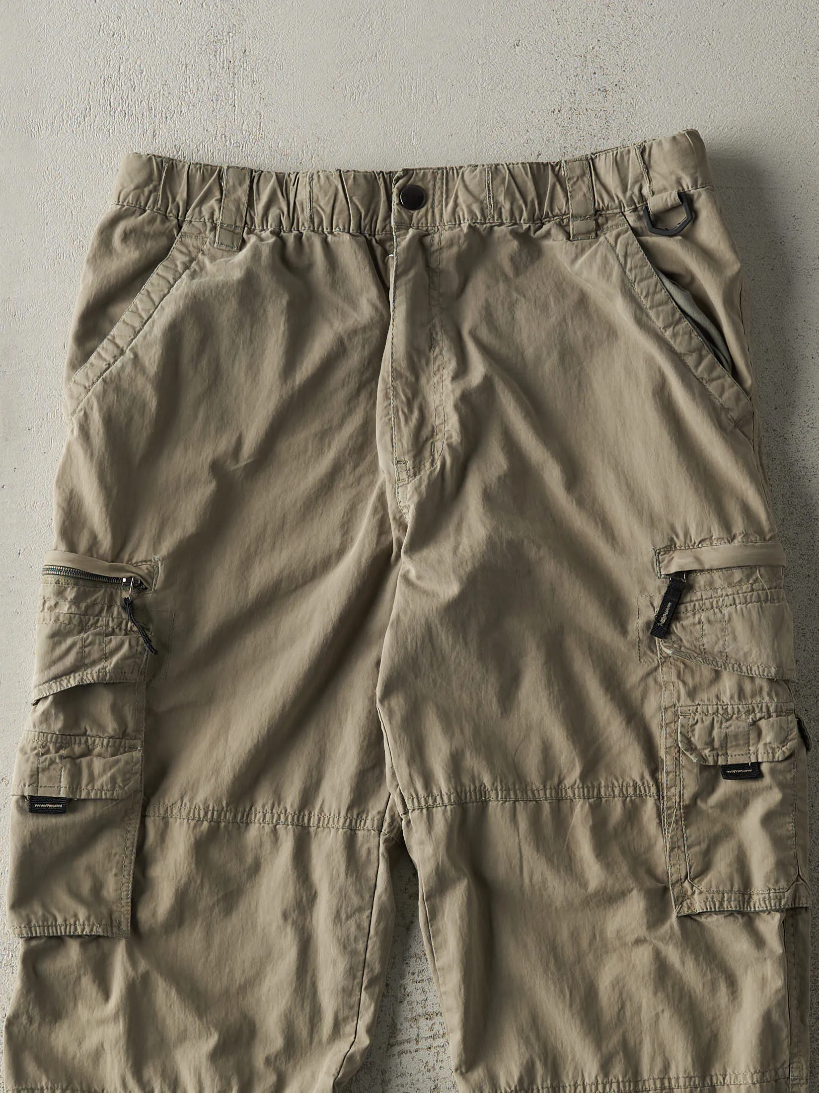 Vintage Y2K Green BC Clothing Double Knee Cargo Pants (33x28.5) sold by Rebalance Vintage product image thumbnail 3