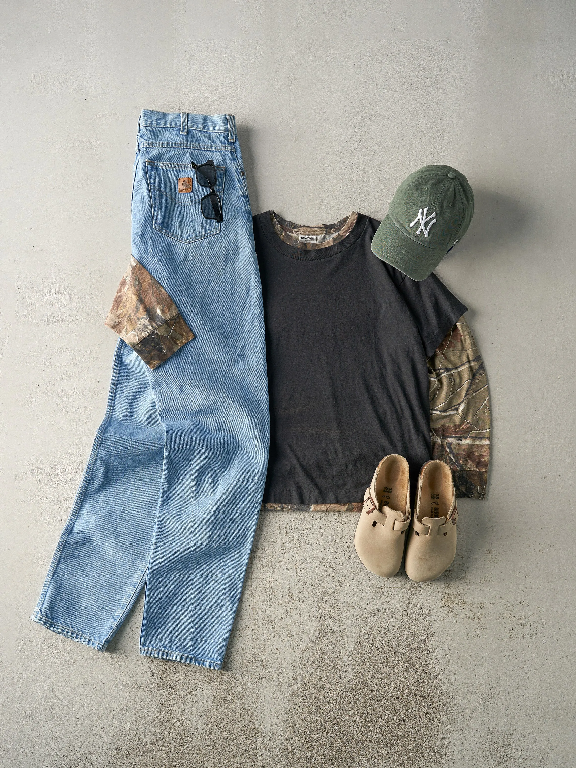 Vintage 90s Light Wash Carhartt Jeans (32x36) sold by Rebalance Vintage product image thumbnail 2