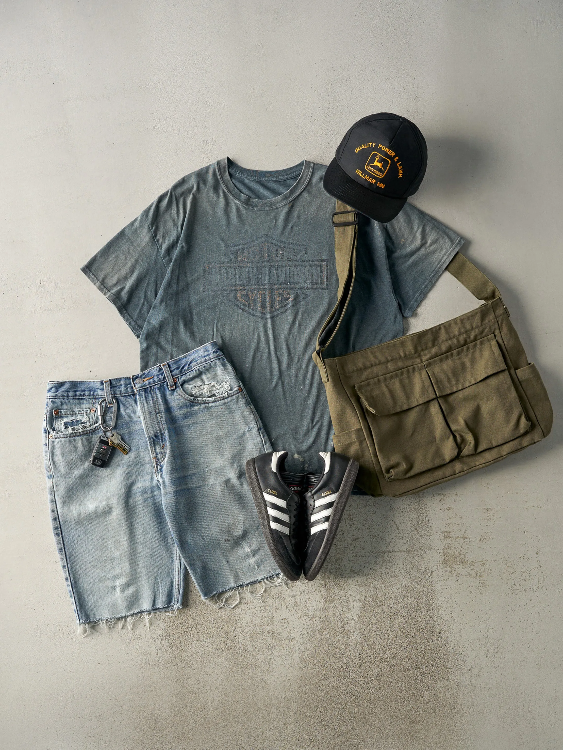 Vintage Y2K Sun Faded Green Harley Davidson Tee (L) sold by Rebalance Vintage product image thumbnail 2
