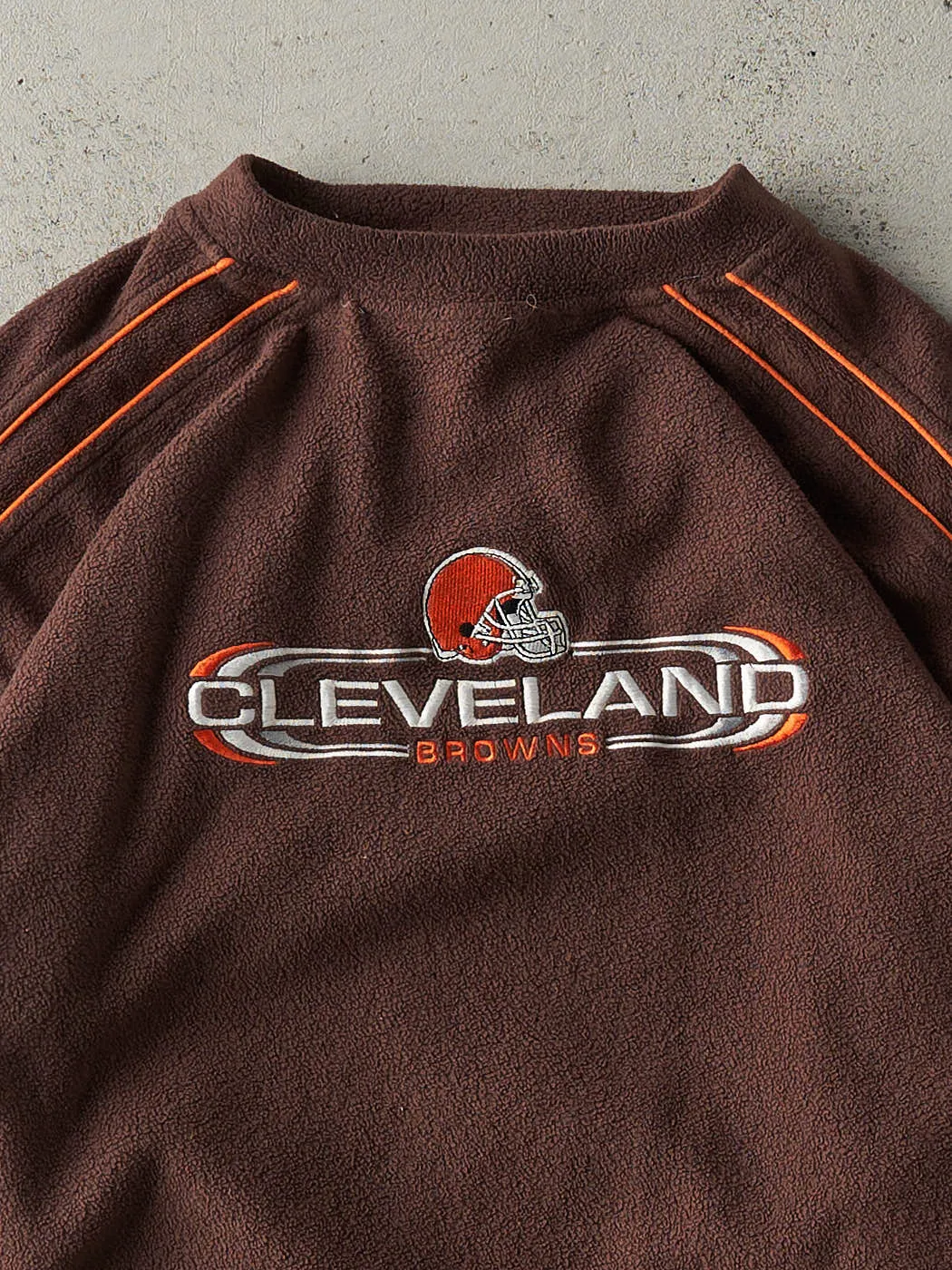 Vintage Y2K Brown Cleveland Browns Fleece Sweater (XL/XXL) sold by Rebalance Vintage product image thumbnail 2