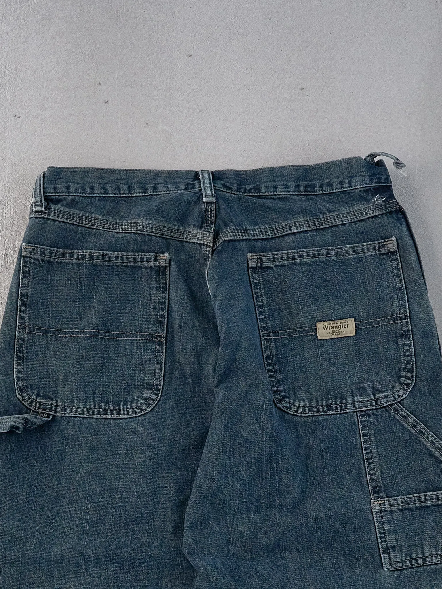 Vintage 90s Dark Blue Wrangler Workwear Carpenter Pants (32x30) sold by Rebalance Vintage product image thumbnail 4