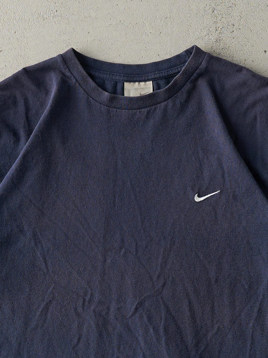 Vintage Y2K Navy Blue Embroidered Nike Swoosh Tee (M) sold by Rebalance Vintage product image thumbnail 2