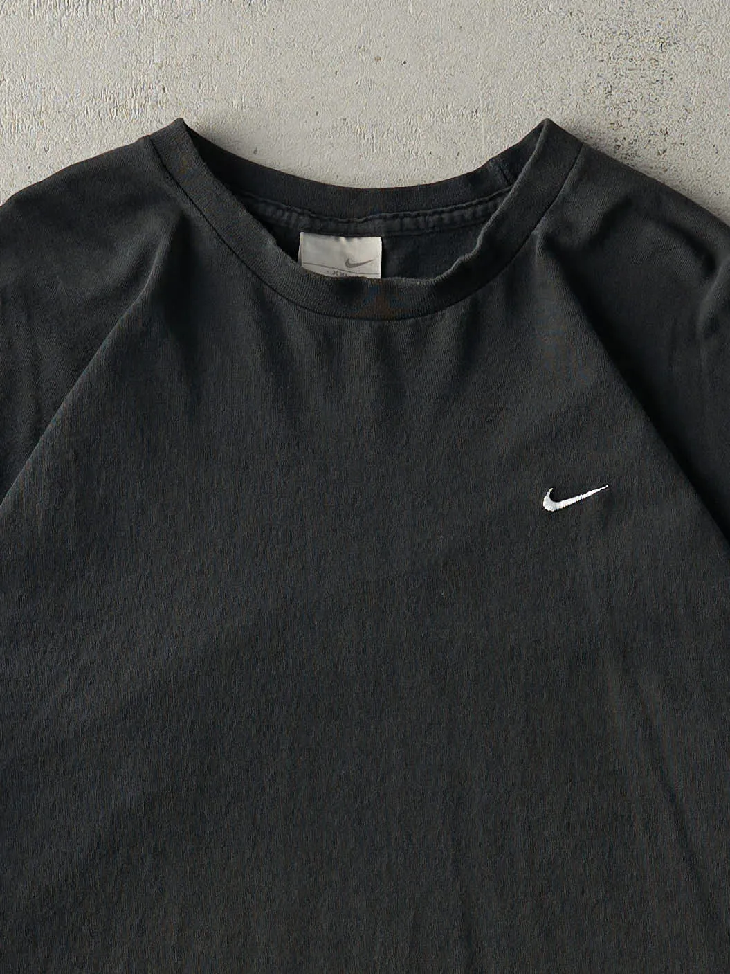 Vintage Y2K Black Nike Swoosh Embroidered Tee (XL) sold by Rebalance Vintage product image thumbnail 2