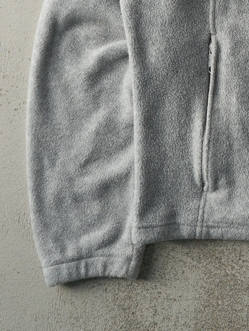 Vintage Y2K Grey Columbia Fleece Zip Up Sweater (M) sold by Rebalance Vintage product image thumbnail 3