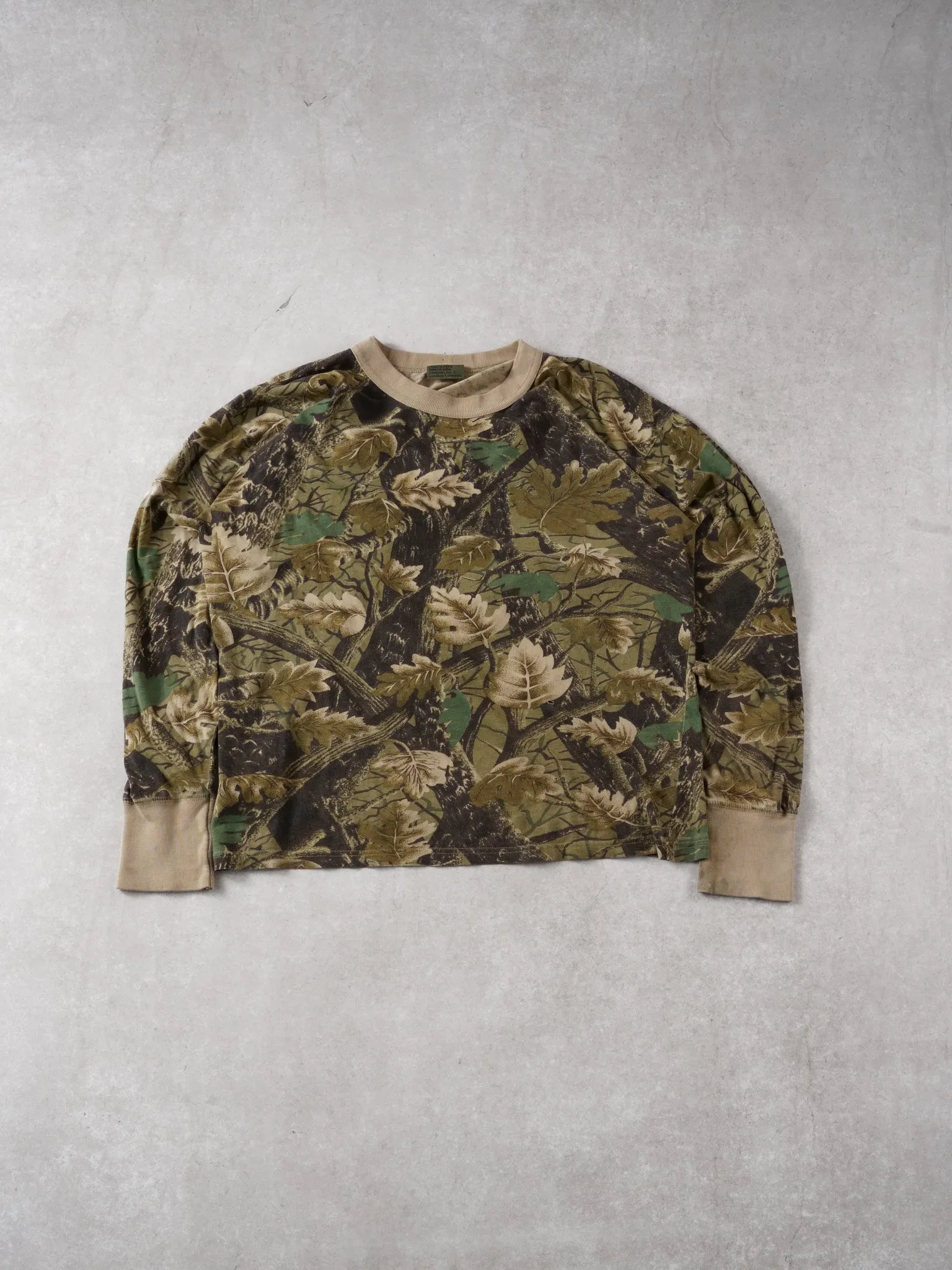 Vintage 90s Realtree Camo Longsleeve (S) sold by Rebalance Vintage