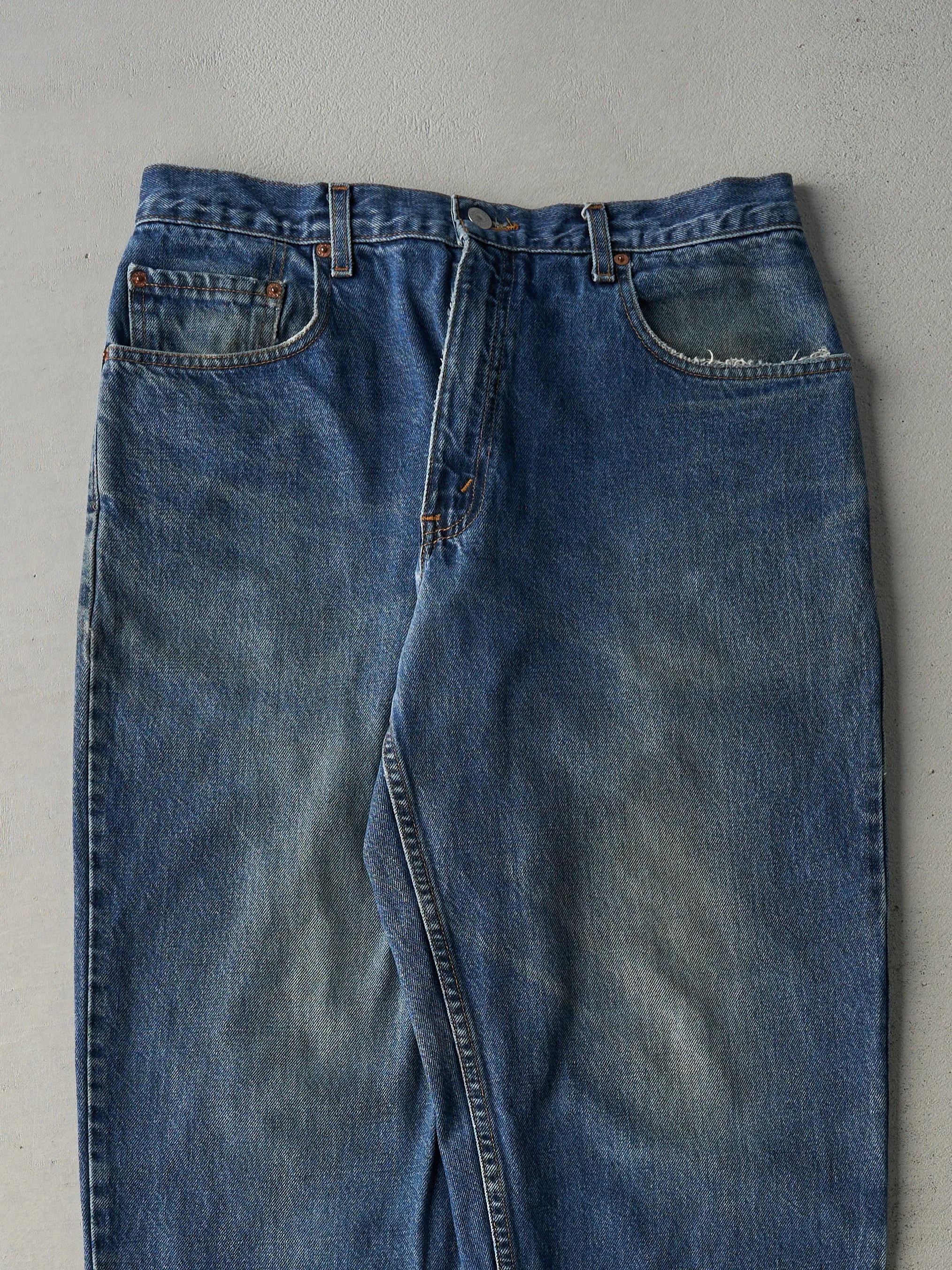 Vintage 90s Dark Wash Levi's 560 Loose Fit Jeans (33x31) sold by Rebalance Vintage product image thumbnail 3