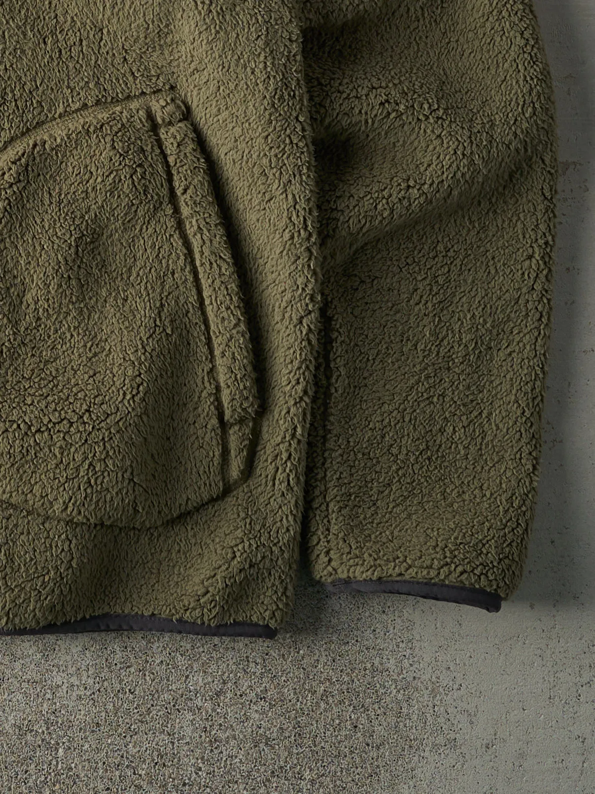 Vintage Y2K Green Columbia Deep Pile Fleece Sweater (L) sold by Rebalance Vintage product image thumbnail 3