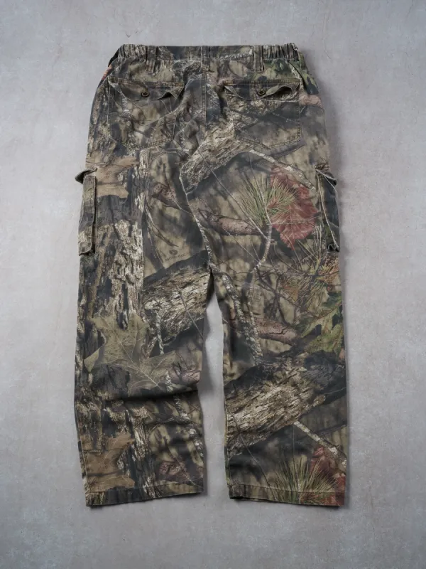 Vintage Y2k Green Realtree Camo Cargo Pants (34x31) sold by Rebalance Vintage