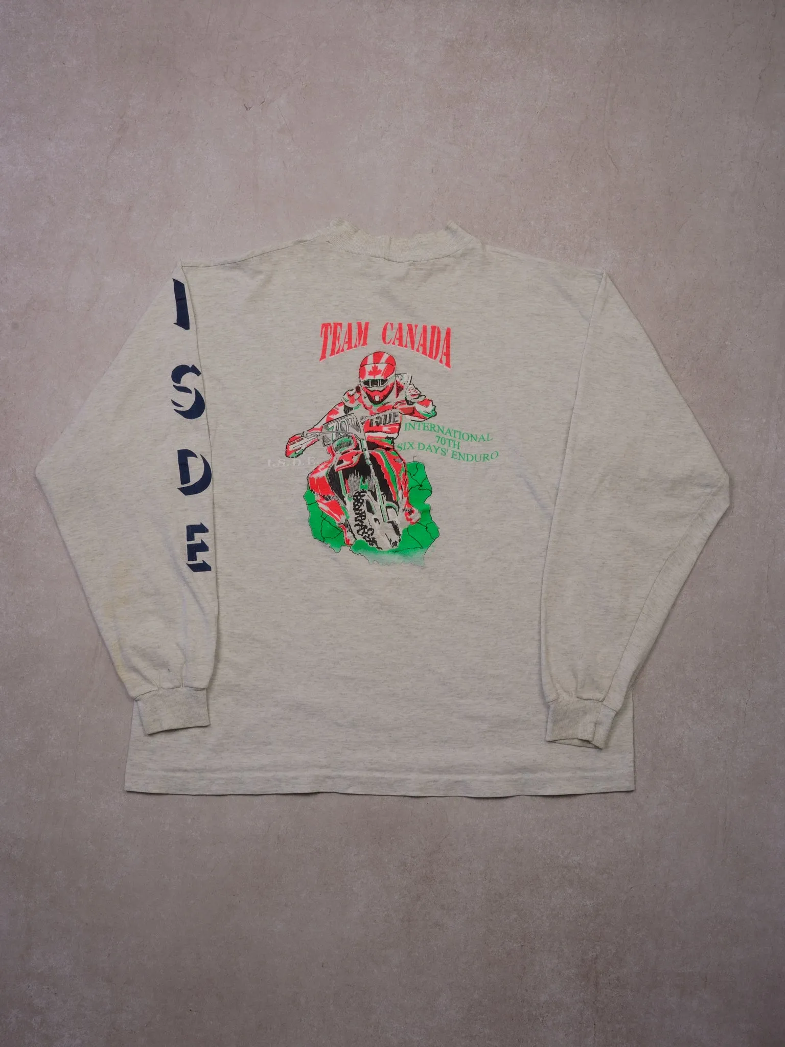 Vintage 90s Grey "International Six Day Enduro" Team Canada" Longsleeve (M/L) sold by Rebalance Vintage product image thumbnail 2