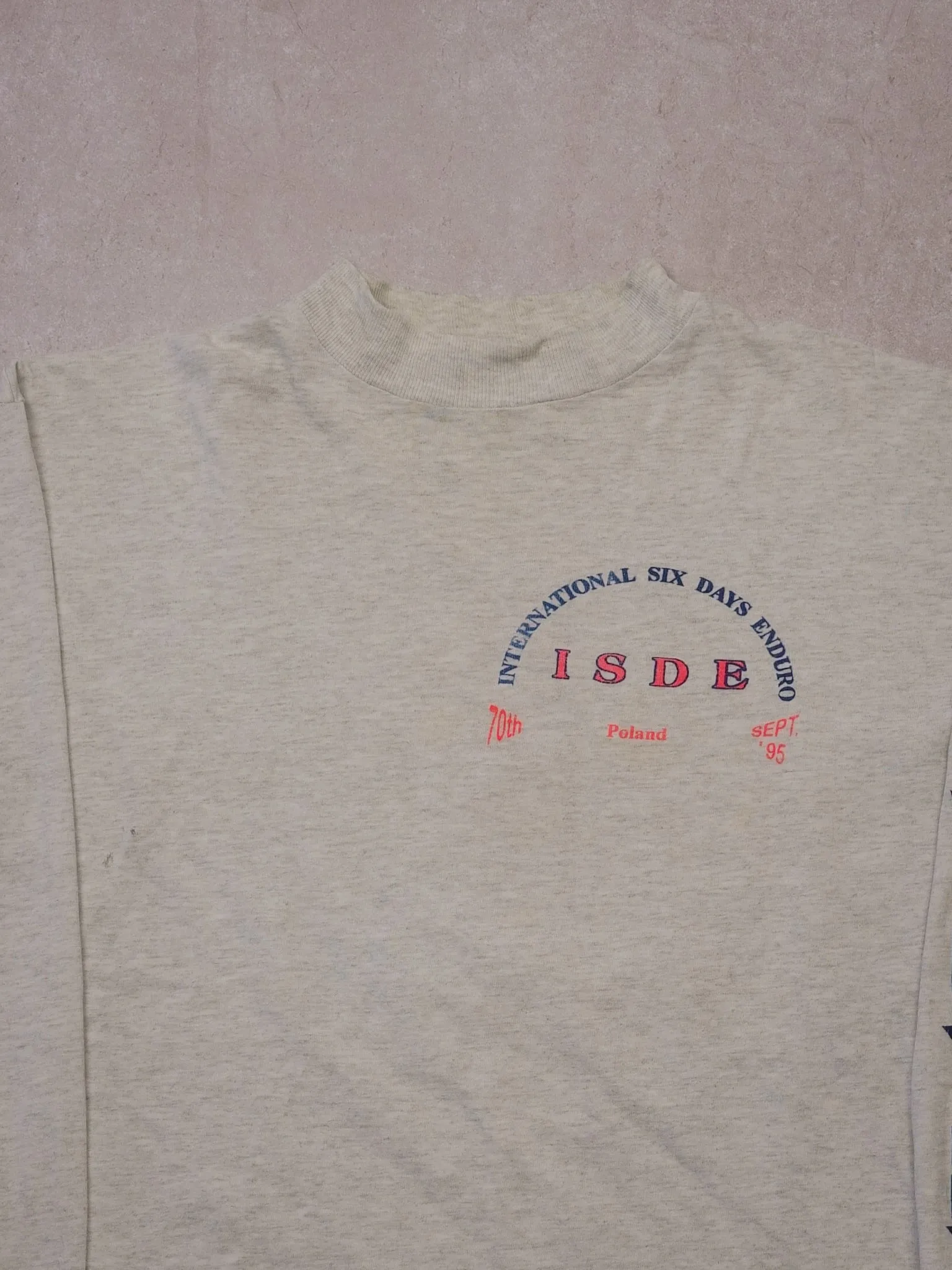 Vintage 90s Grey "International Six Day Enduro" Team Canada" Longsleeve (M/L) sold by Rebalance Vintage product image thumbnail 3