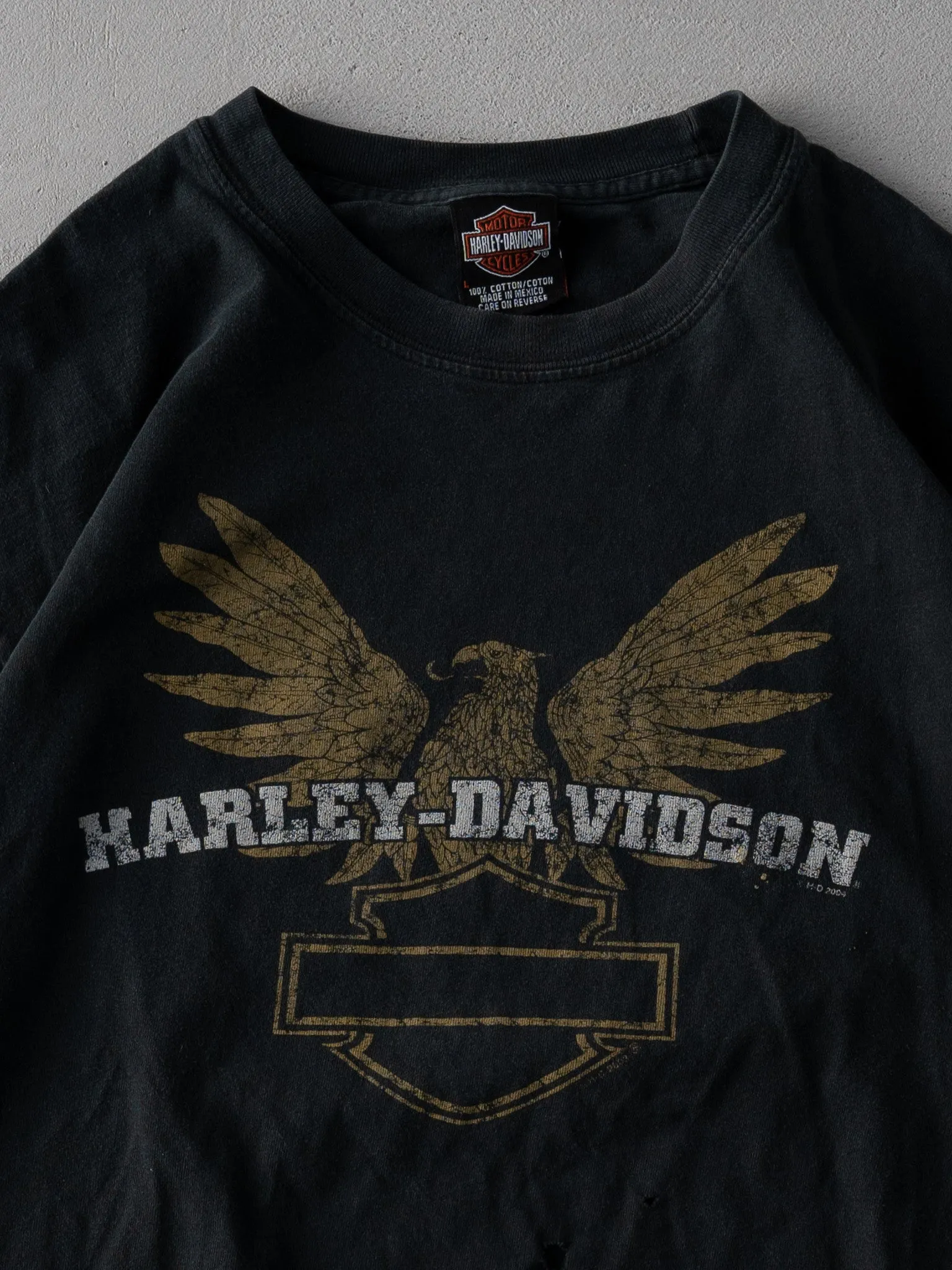 Vintage 04' Black Harley Davidson Tuttlingen Germany Tee (M) sold by Rebalance Vintage product image thumbnail 2