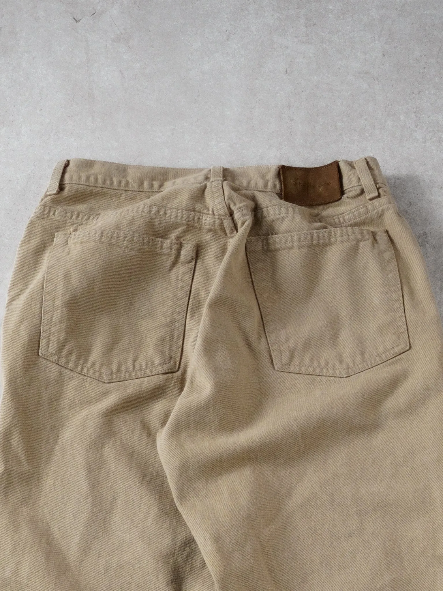 Vintage 90s Beige Calvin Klein Pants (32X30) sold by Rebalance Vintage product image thumbnail 4