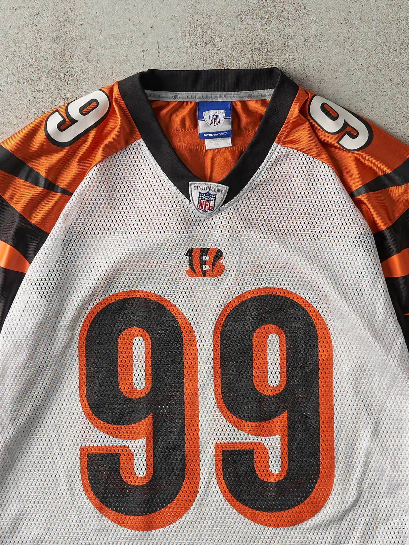 Vintage Y2K White, Black & Orange Cincinnati Bengals #99 Tank Johnson Cropped Football Jersey (M) sold by Rebalance Vintage product image thumbnail 3