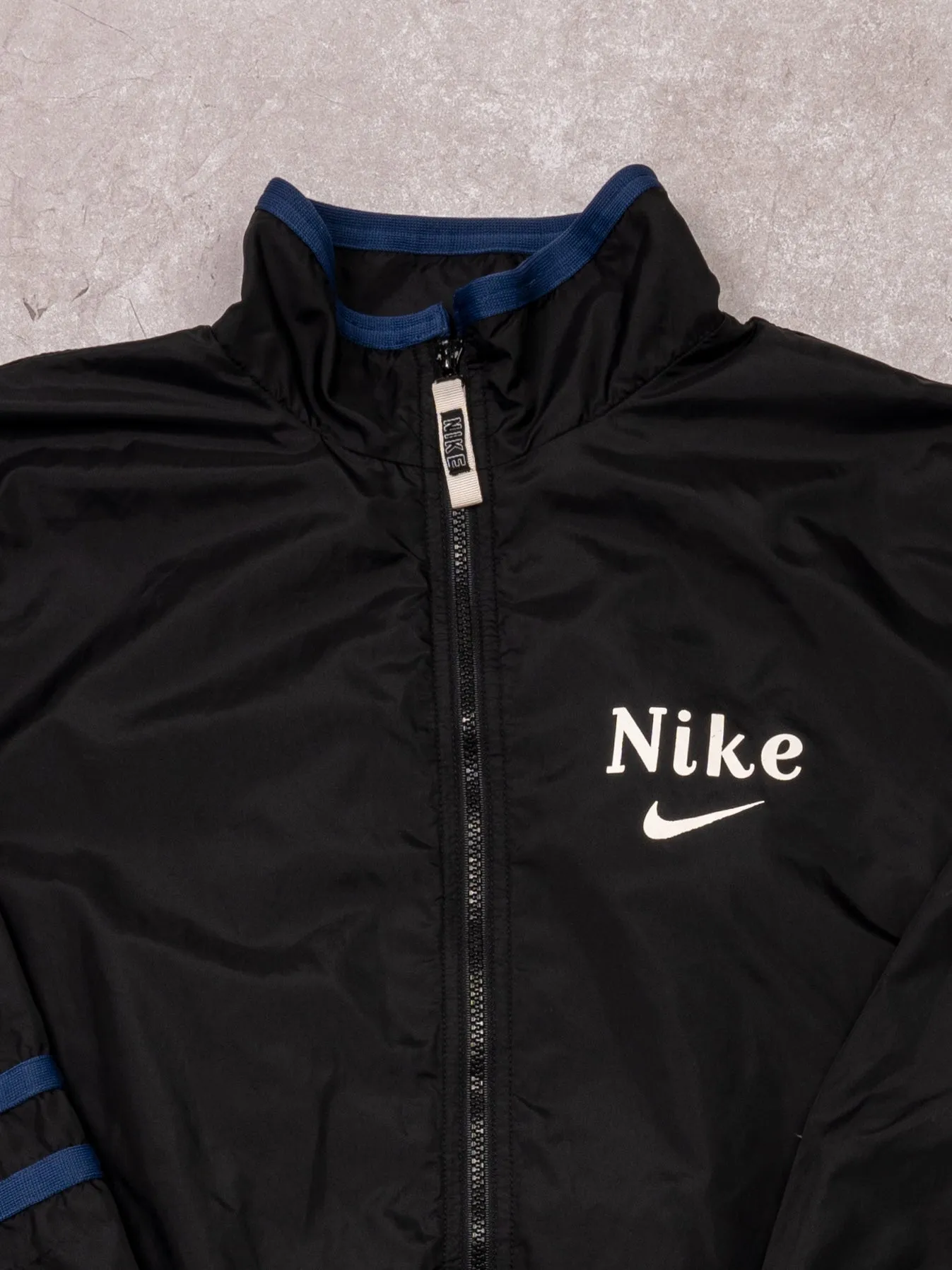 Vintage 90s Black + Blue Nike Zip Up Windbreaker (L) sold by Rebalance Vintage product image thumbnail 2