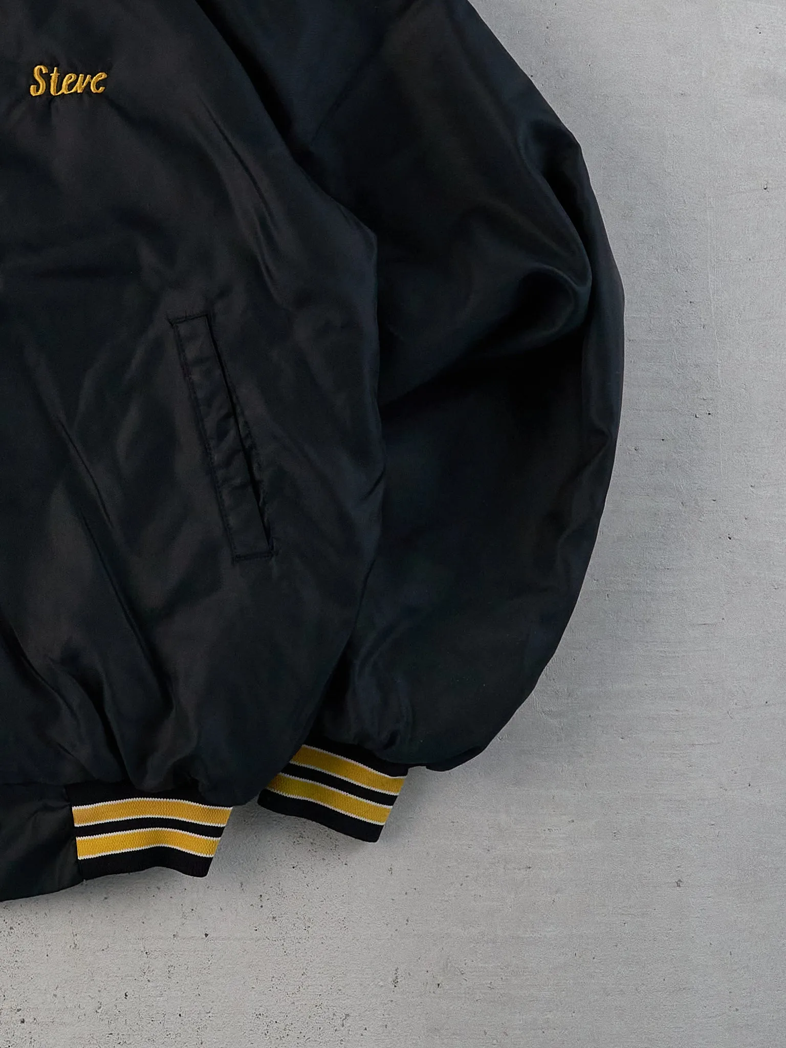 Vintage 90s Black Detroit Lakes Veterans Minnesota Satain Bomber Jacket (L) sold by Rebalance Vintage product image thumbnail 5