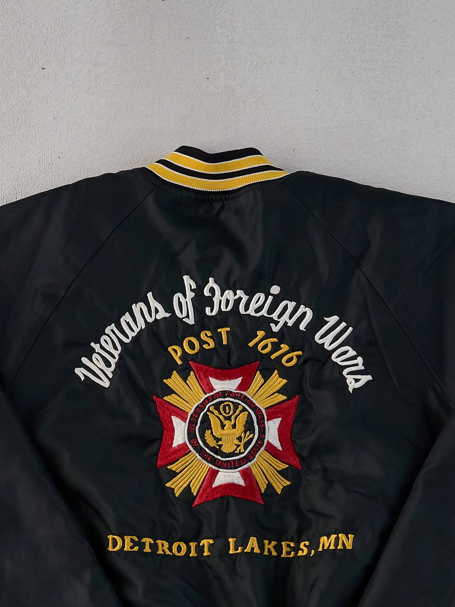 Vintage 90s Black Detroit Lakes Veterans Minnesota Satain Bomber Jacket (L) sold by Rebalance Vintage product image thumbnail 4