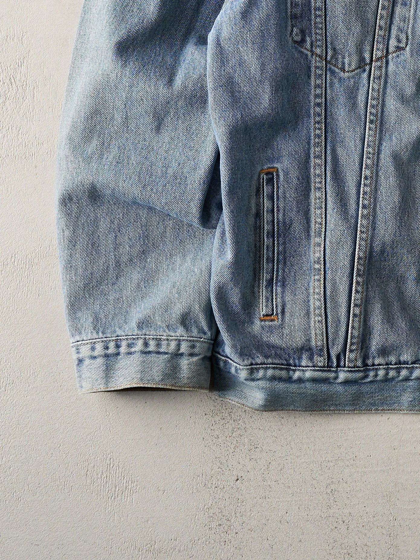 Vintage 90s Light Wash Type 3 Levis Denim Jacket (L) sold by Rebalance Vintage product image thumbnail 3