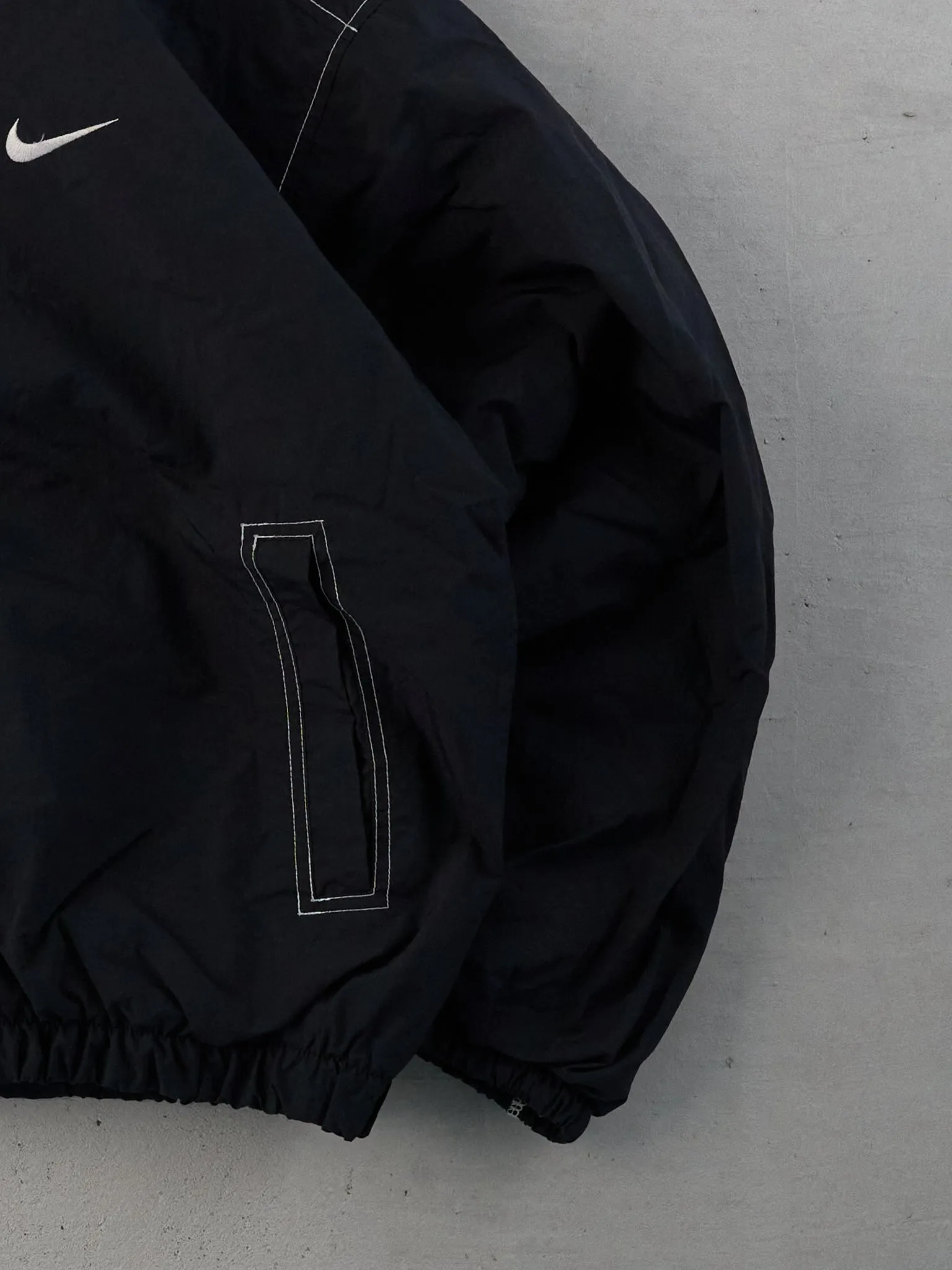 Vintage Y2k Black Nike Hooded Windbreaker Jacket (L/XL) sold by Rebalance Vintage product image thumbnail 5