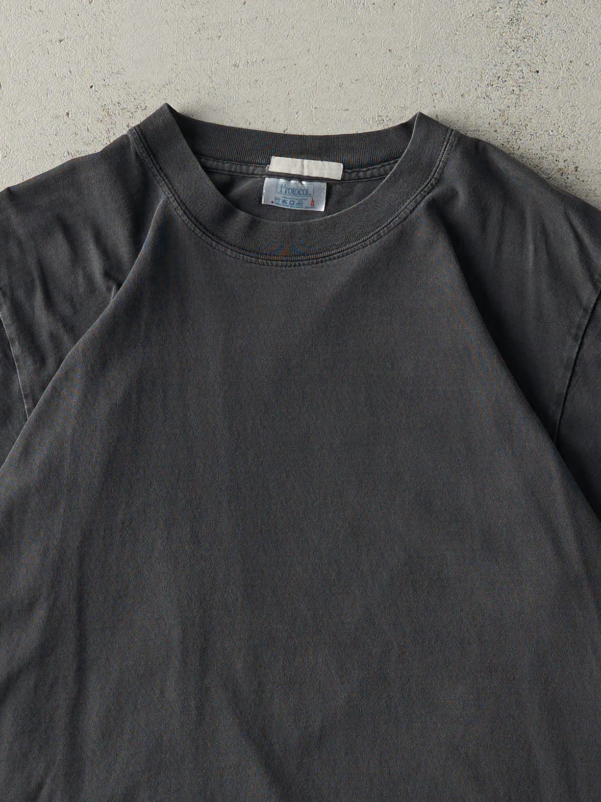 Vintage 90s Faded Black Blank Tee (M) sold by Rebalance Vintage product image thumbnail 3
