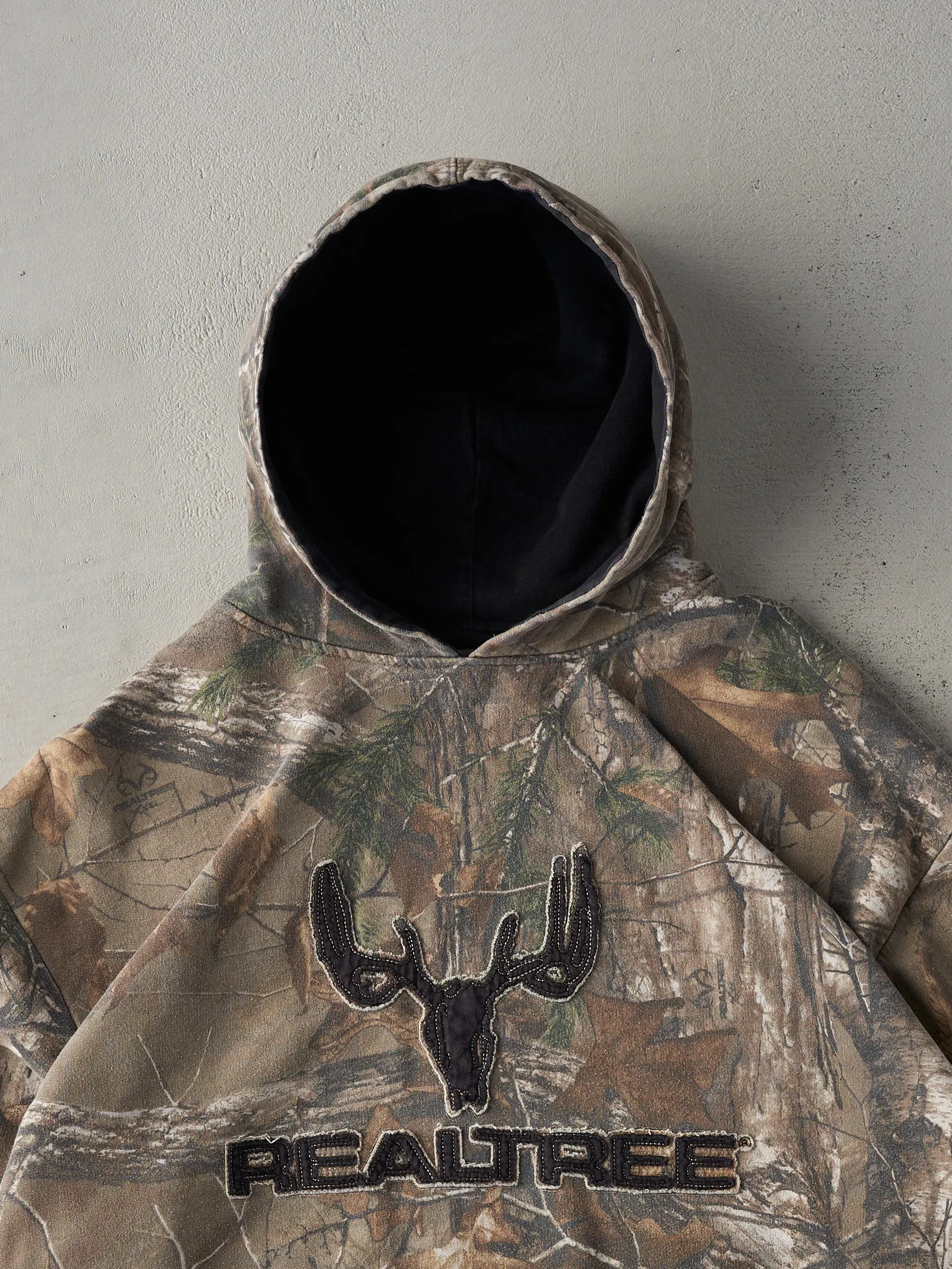 Vintage Y2K Brown RealTree Camo Hoodie (XL) sold by Rebalance Vintage product image thumbnail 2