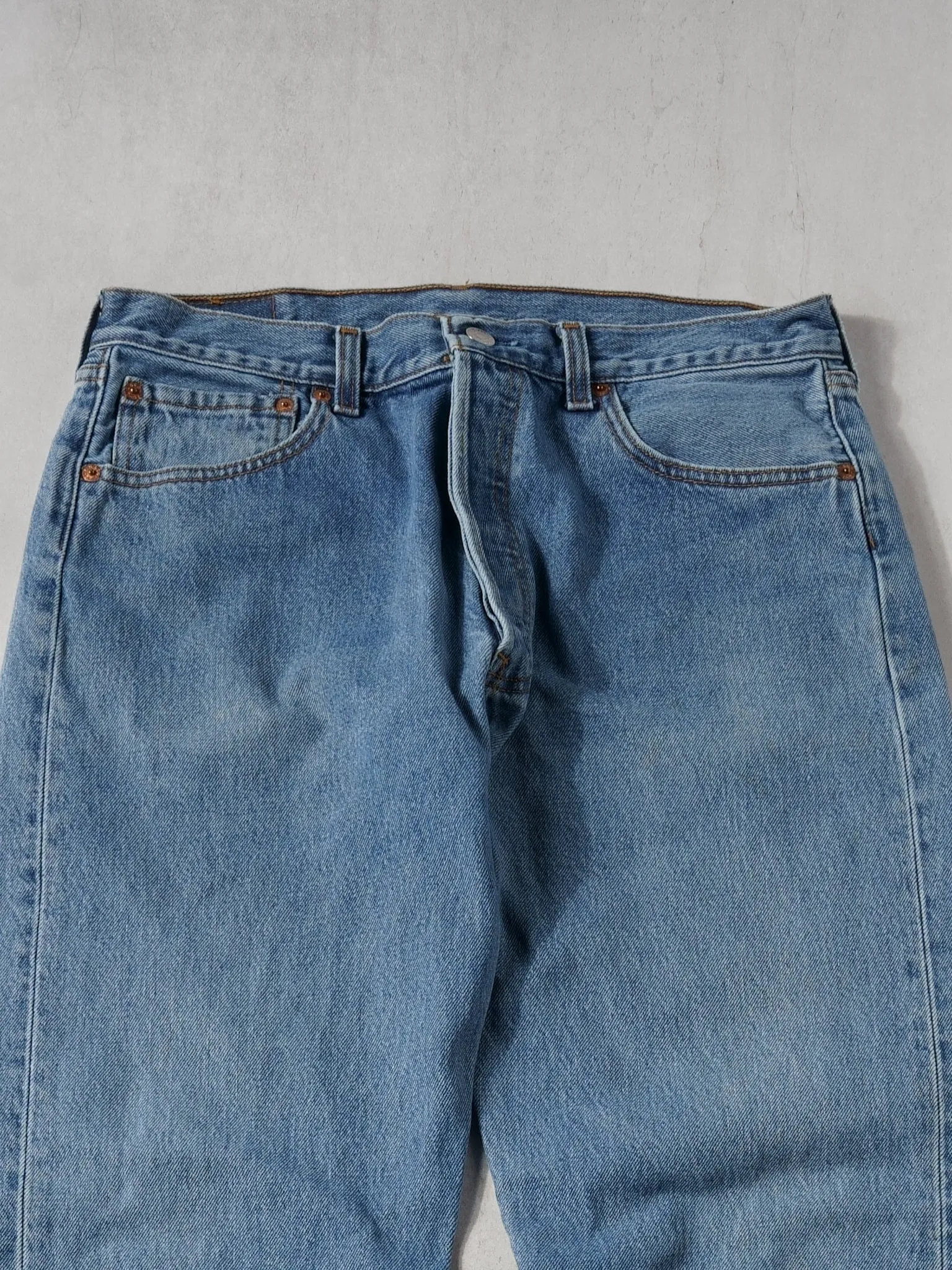 Vintage 90s Blue Levi's 501 Denim Jeans (32x32) sold by Rebalance Vintage product image thumbnail 2