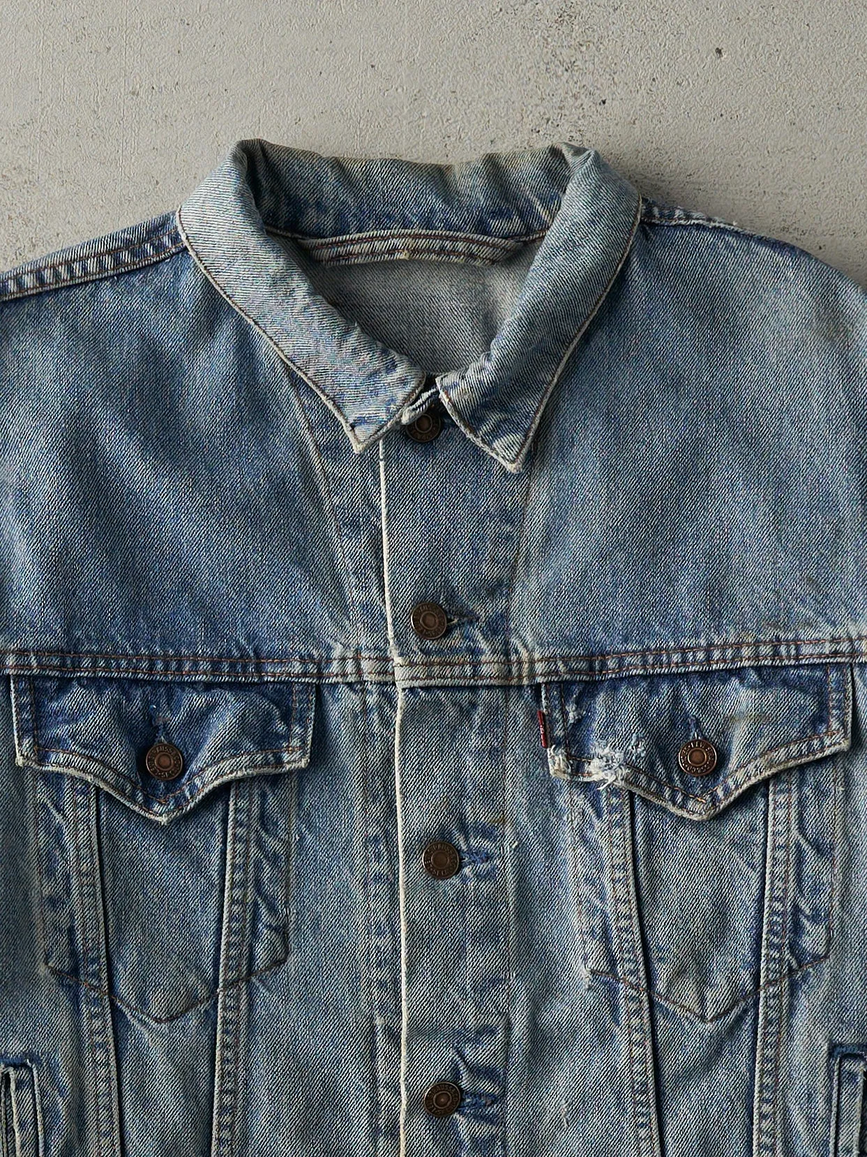Vintage 90s Light Wash Type 3 Levi's Denim Jacket (M) sold by Rebalance Vintage product image thumbnail 2