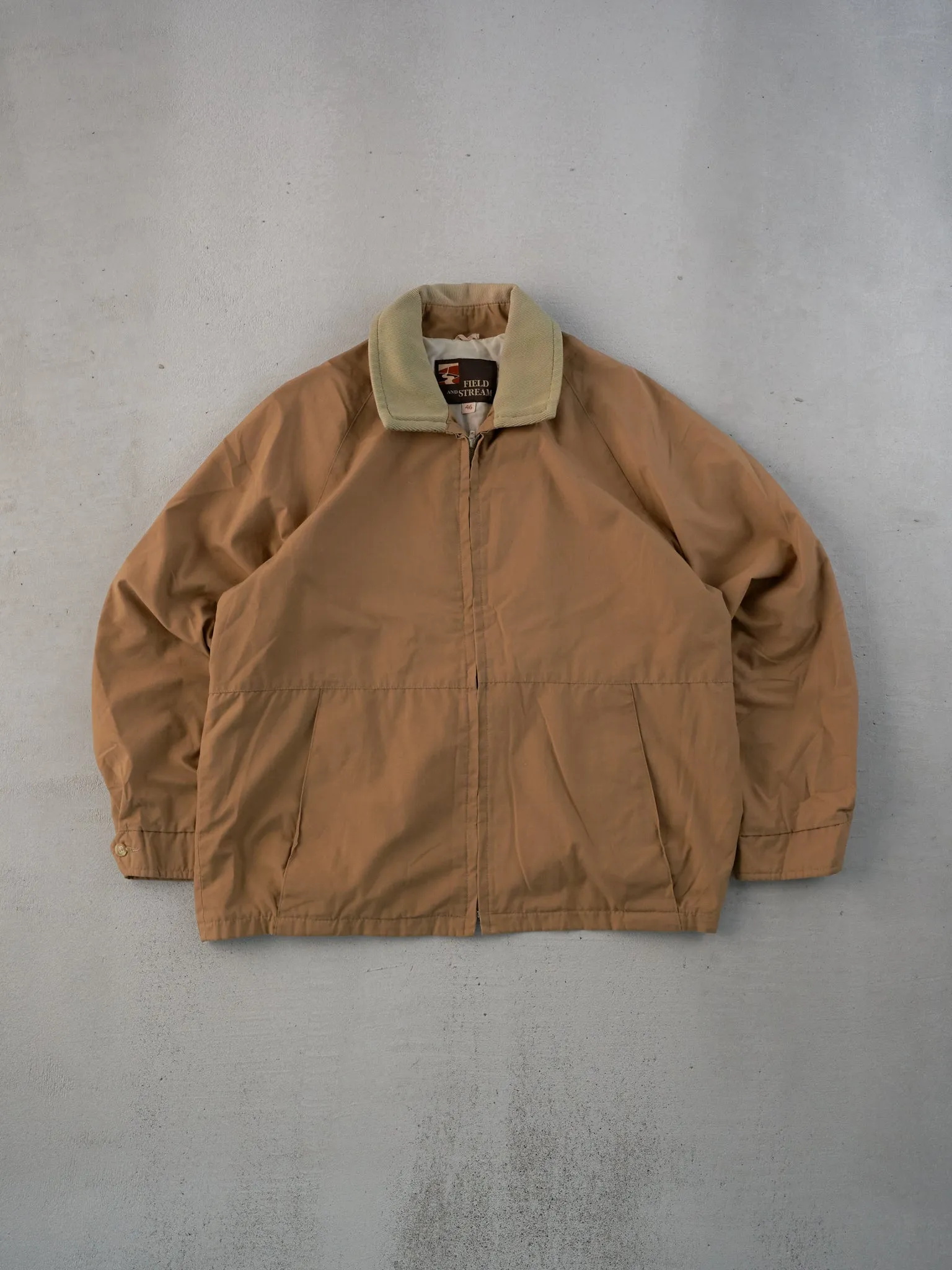 Vintage 70s Khaki Field and Stream Collared Windbreaker (M/L) sold by Rebalance Vintage
