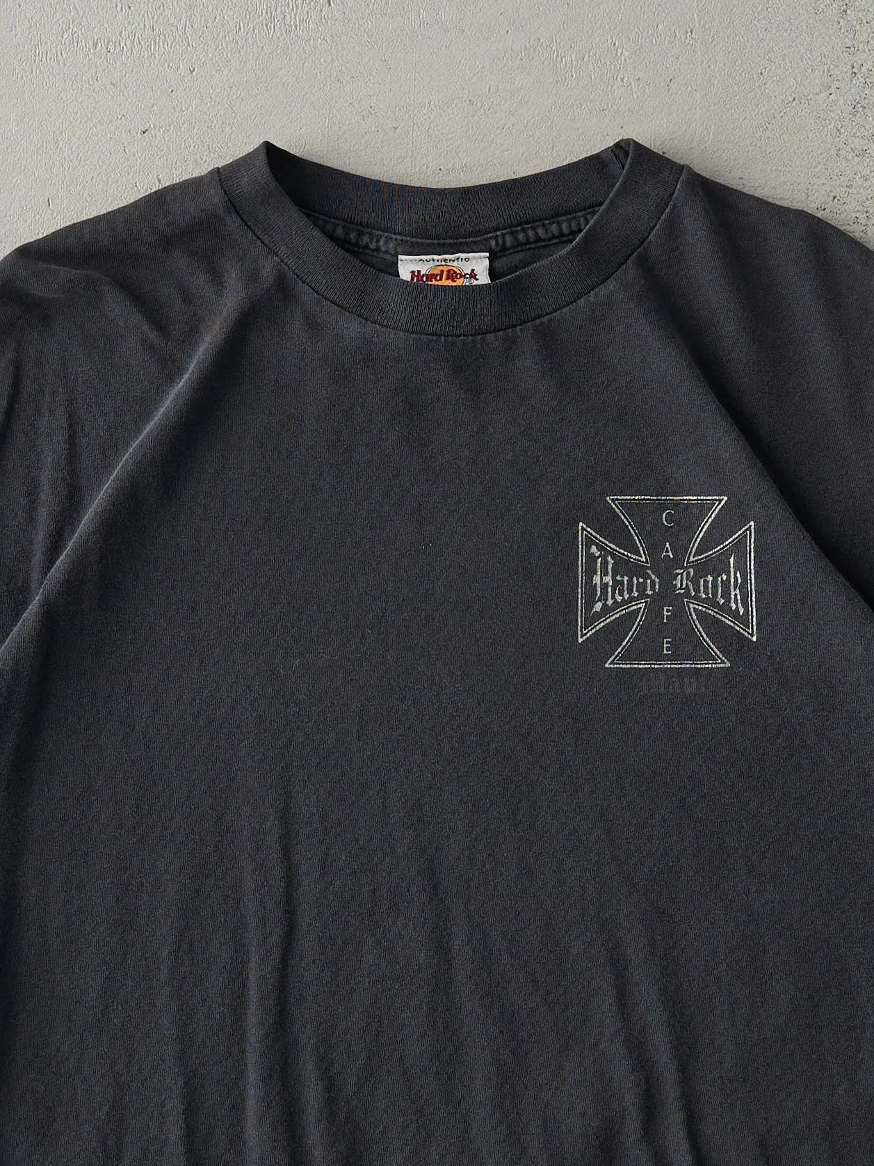 Vintage Y2K Black Maui Hard Rock Cafe Tee (M) sold by Rebalance Vintage product image thumbnail 3