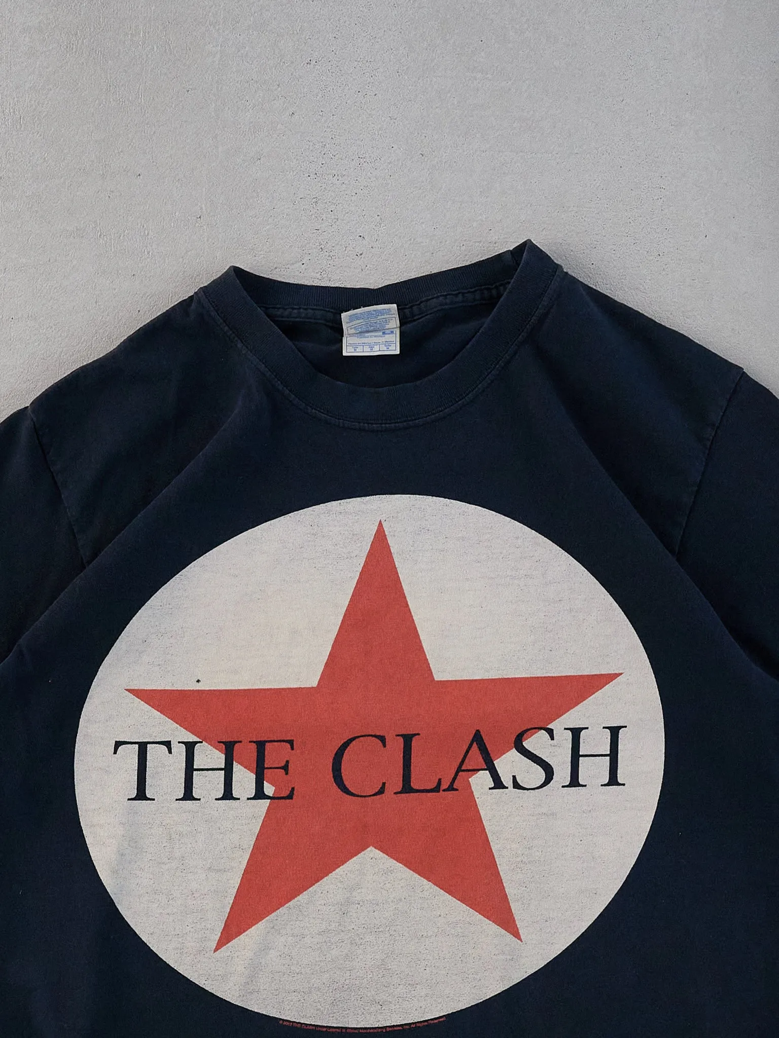 Vintage Y2K Black The Clash Star Graphic Tee (S) sold by Rebalance Vintage product image thumbnail 2