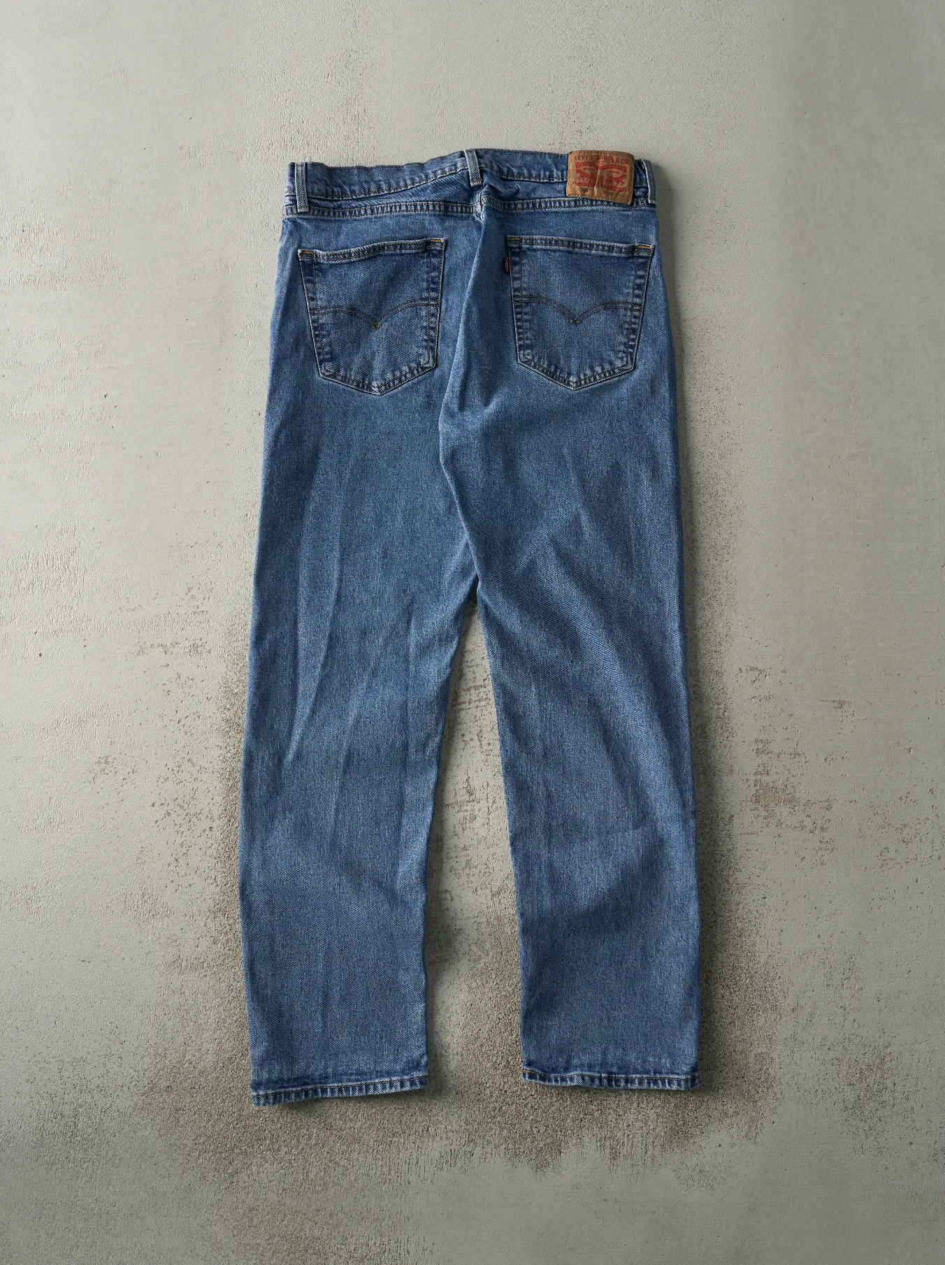 Vintage Y2K Mid Wash Levi's 505 Jeans (33x30.5) sold by Rebalance Vintage product image thumbnail 2