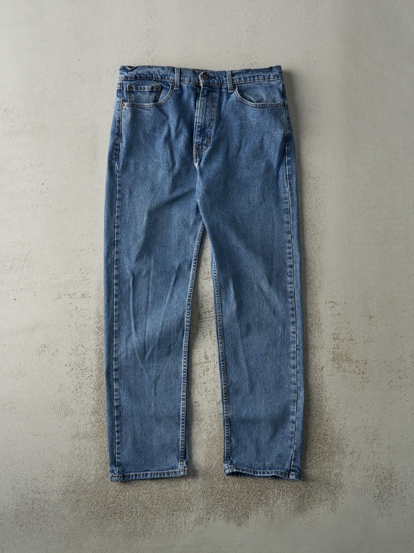 Vintage Y2K Mid Wash Levi's 505 Jeans (33x30.5) sold by Rebalance Vintage