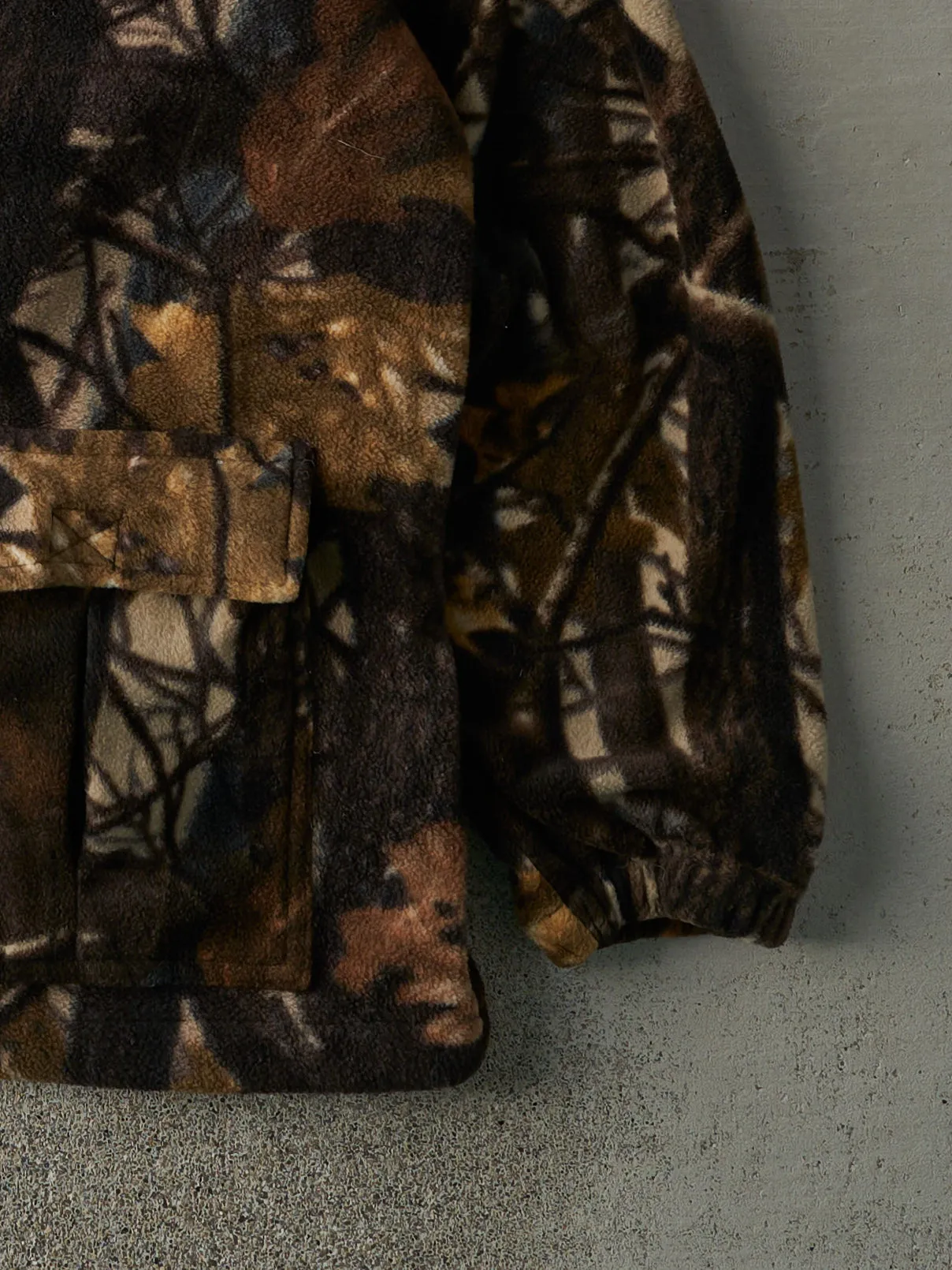 Vintage Y2K Real Tree Camo Fleece Zip Up Hoodie (XL) sold by Rebalance Vintage product image thumbnail 3