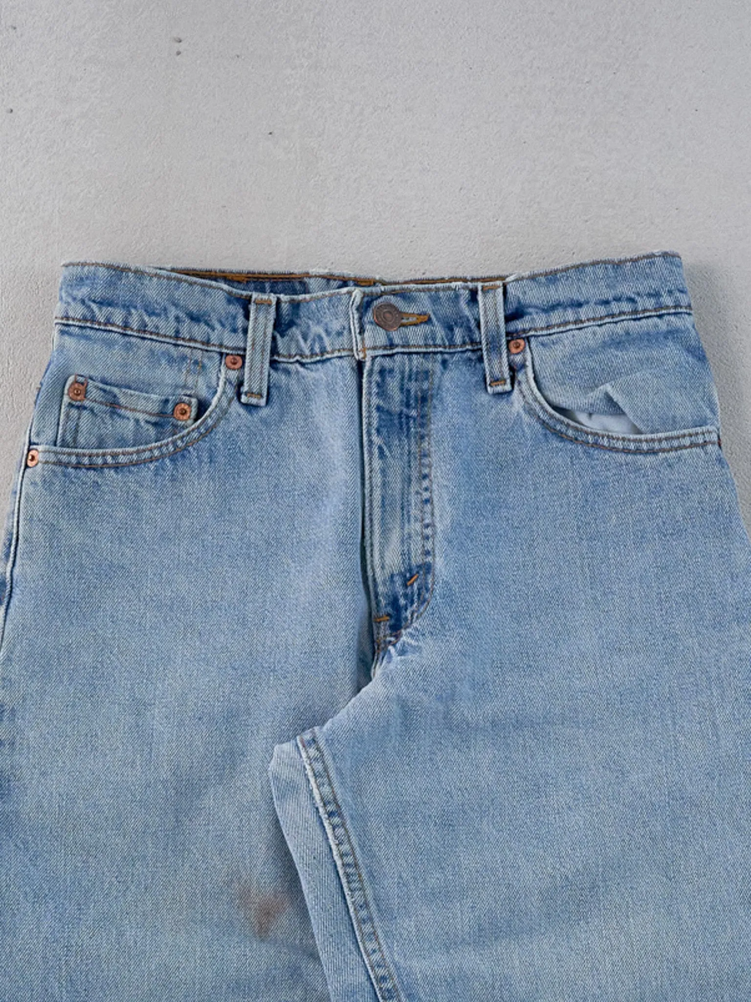 Vintage 90s Light Blue Levi's 550 Denim Jeans (28x30) sold by Rebalance Vintage product image thumbnail 3