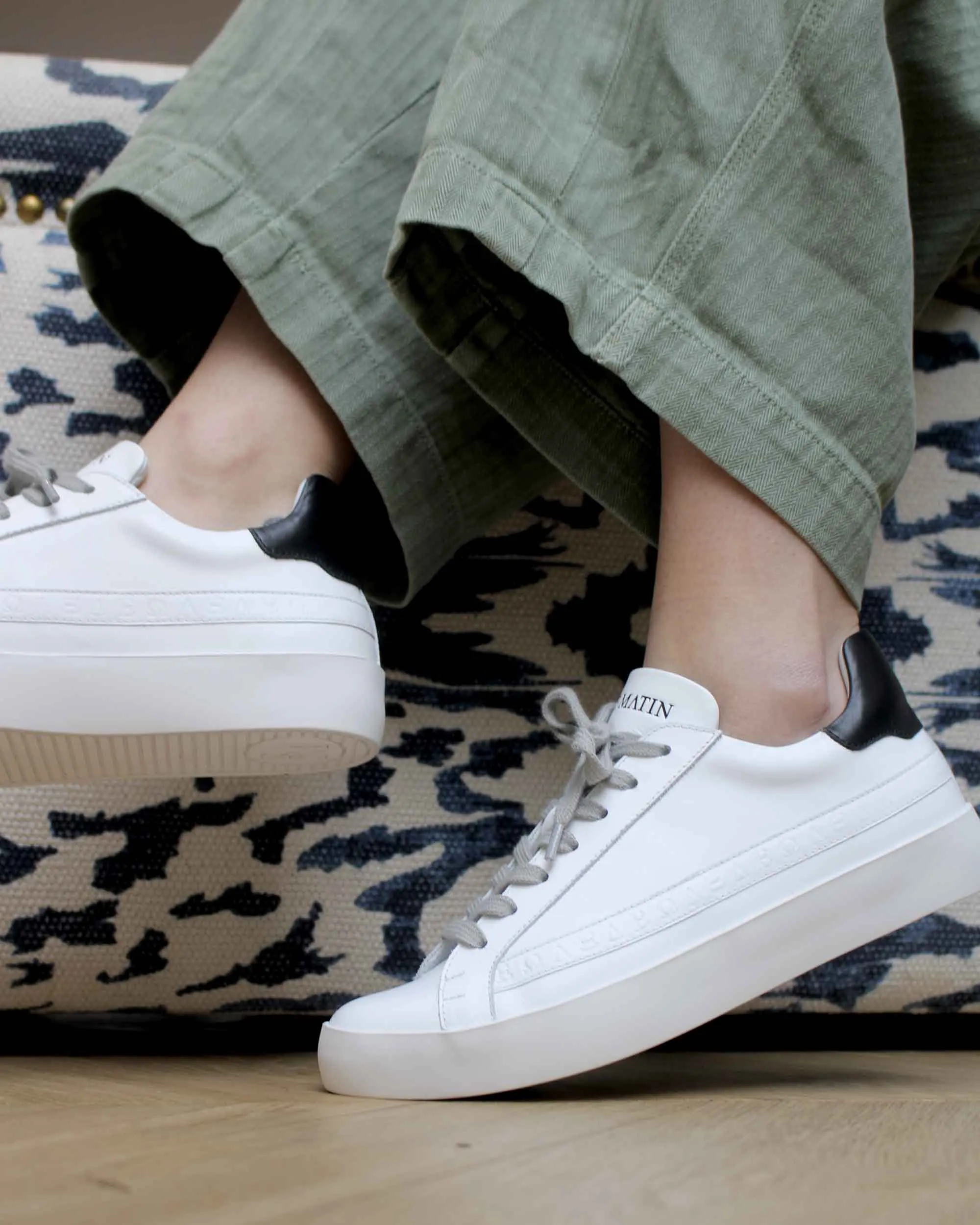 The Mrs A / Women sold by SANS MATIN product image thumbnail 2