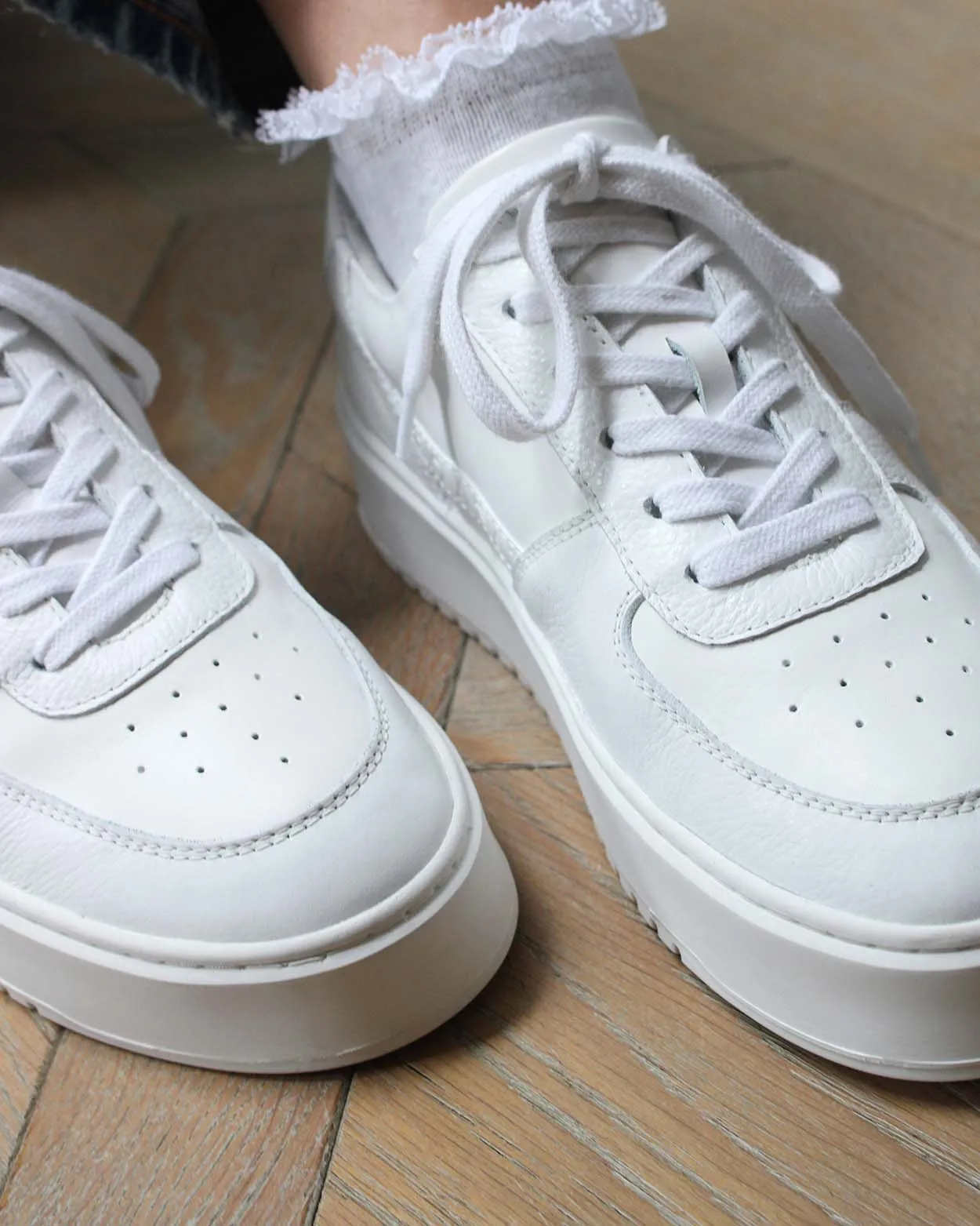 Cotton Laces sold by SANS MATIN product image thumbnail 2