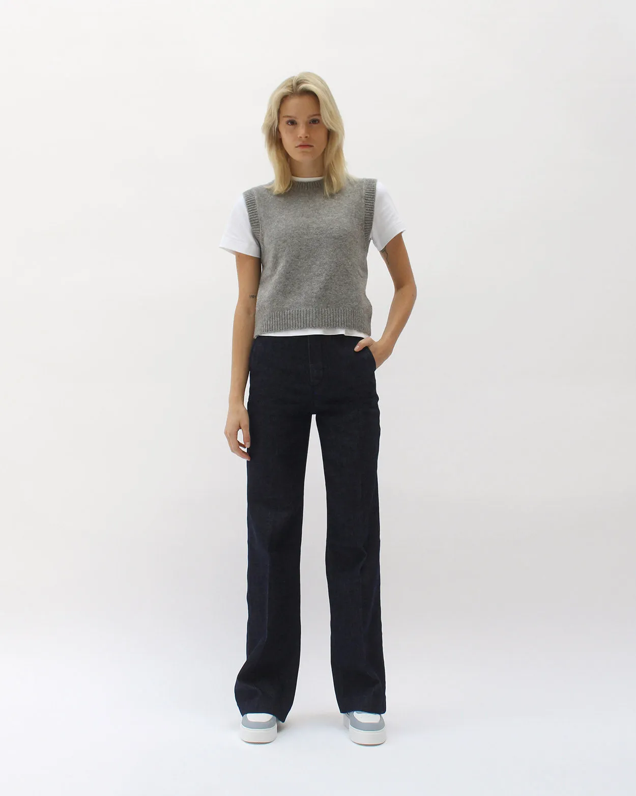 Limited Editions: The Apollo sold by SANS MATIN product image thumbnail 3