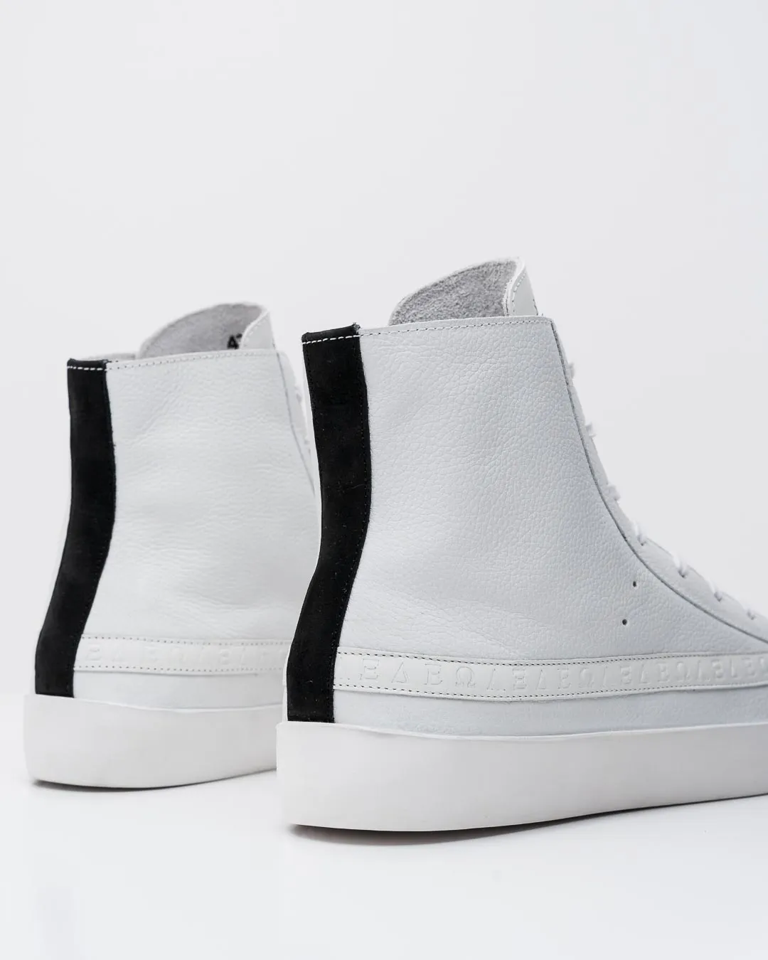 The Engel / Women sold by SANS MATIN product image thumbnail 3