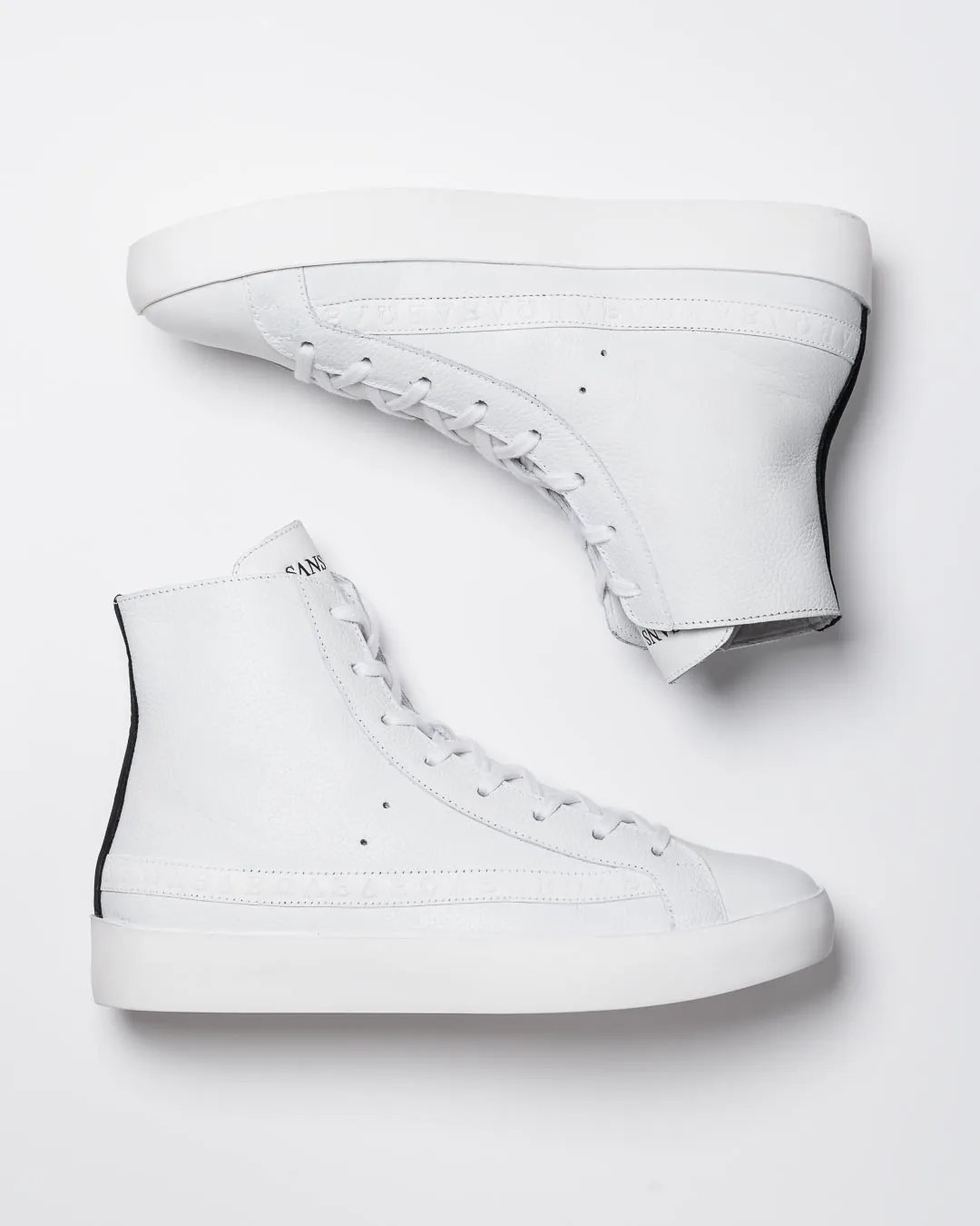 The Engel / Women sold by SANS MATIN