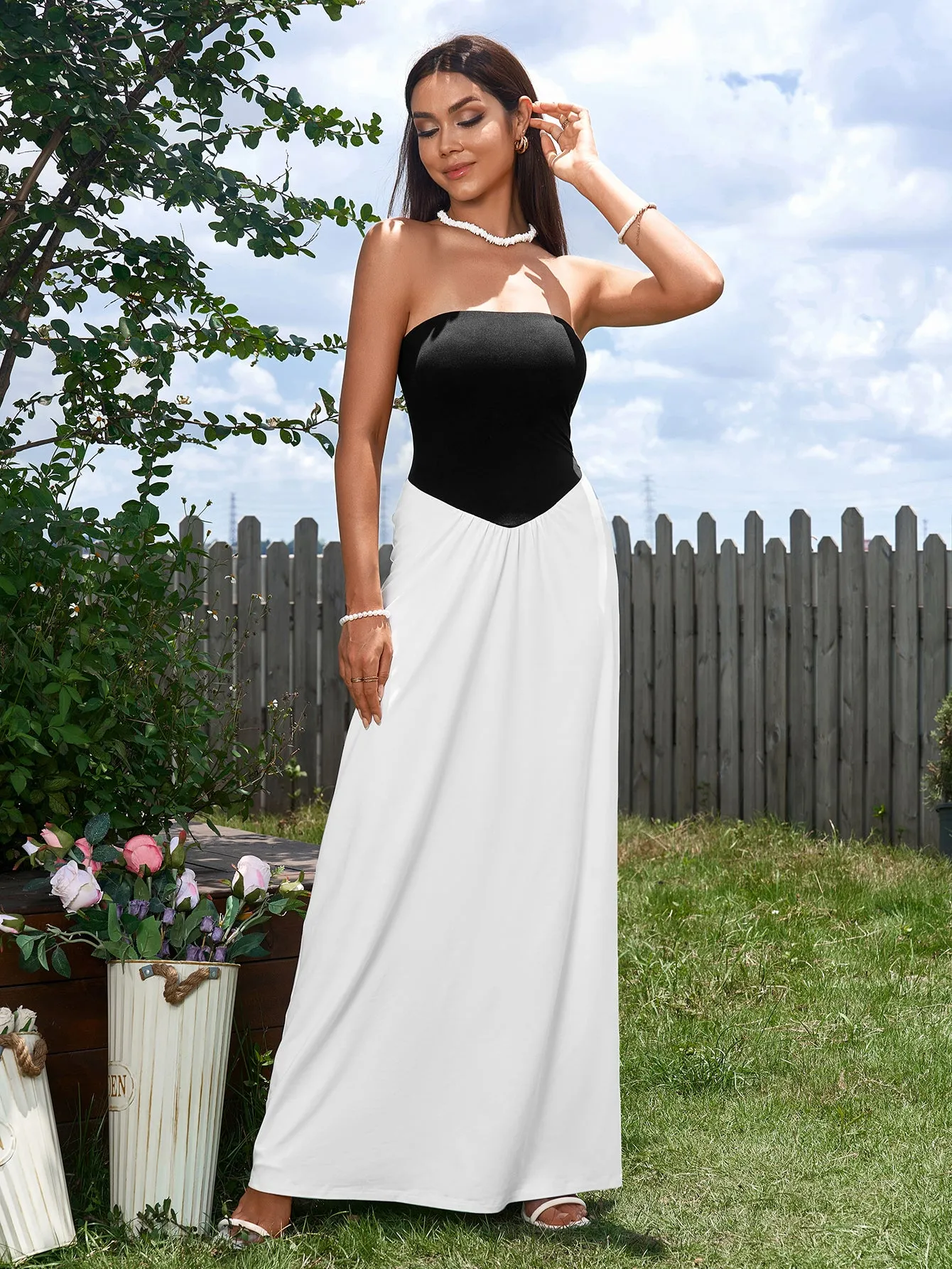 Contrast Ruched Waist Tube Maxi Dress sold by Parthea Fashion product image thumbnail 4