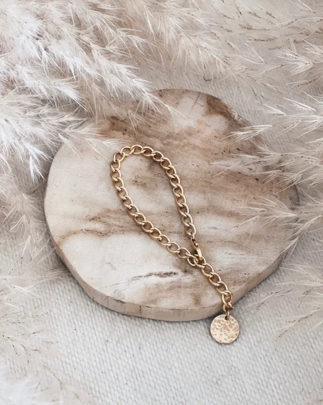 CURBED CHAIN BRACELET sold by Stylin by Aylin