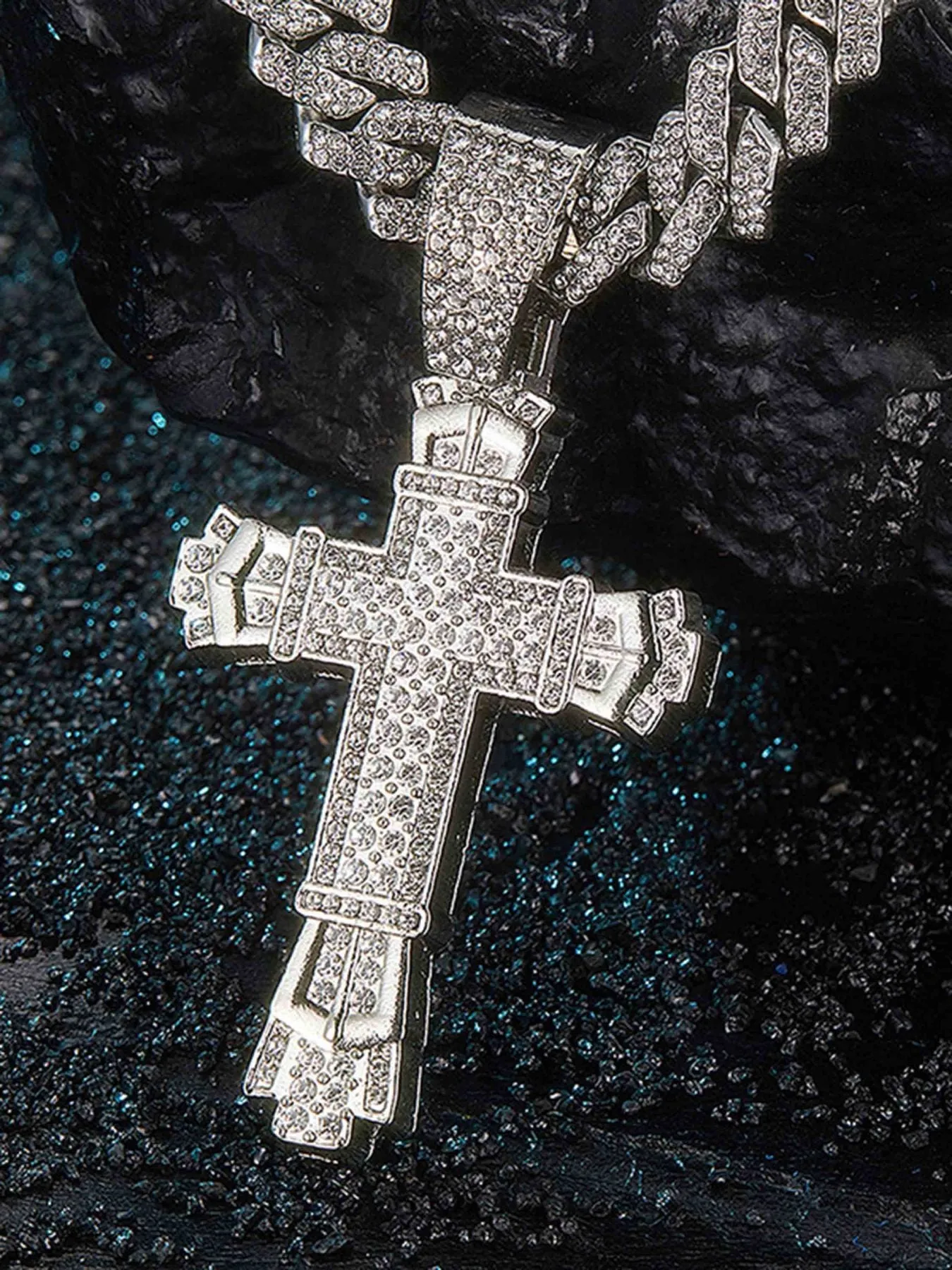 Thesupermade Diamond Cross Necklace - 1970 sold by Thesupermade product image thumbnail 3