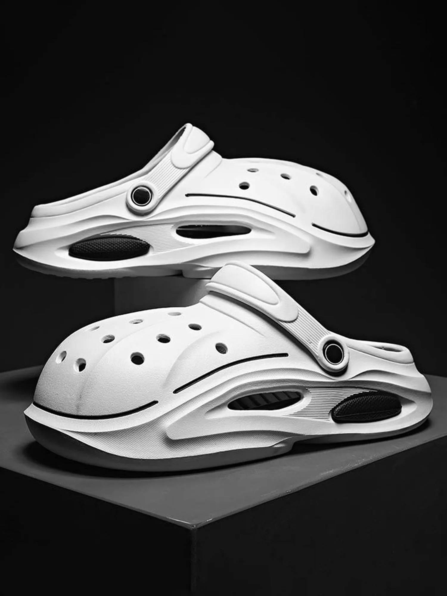 Creative Design Two Hole Hole Thick Sole Slippers sold by Thesupermade product image thumbnail 2